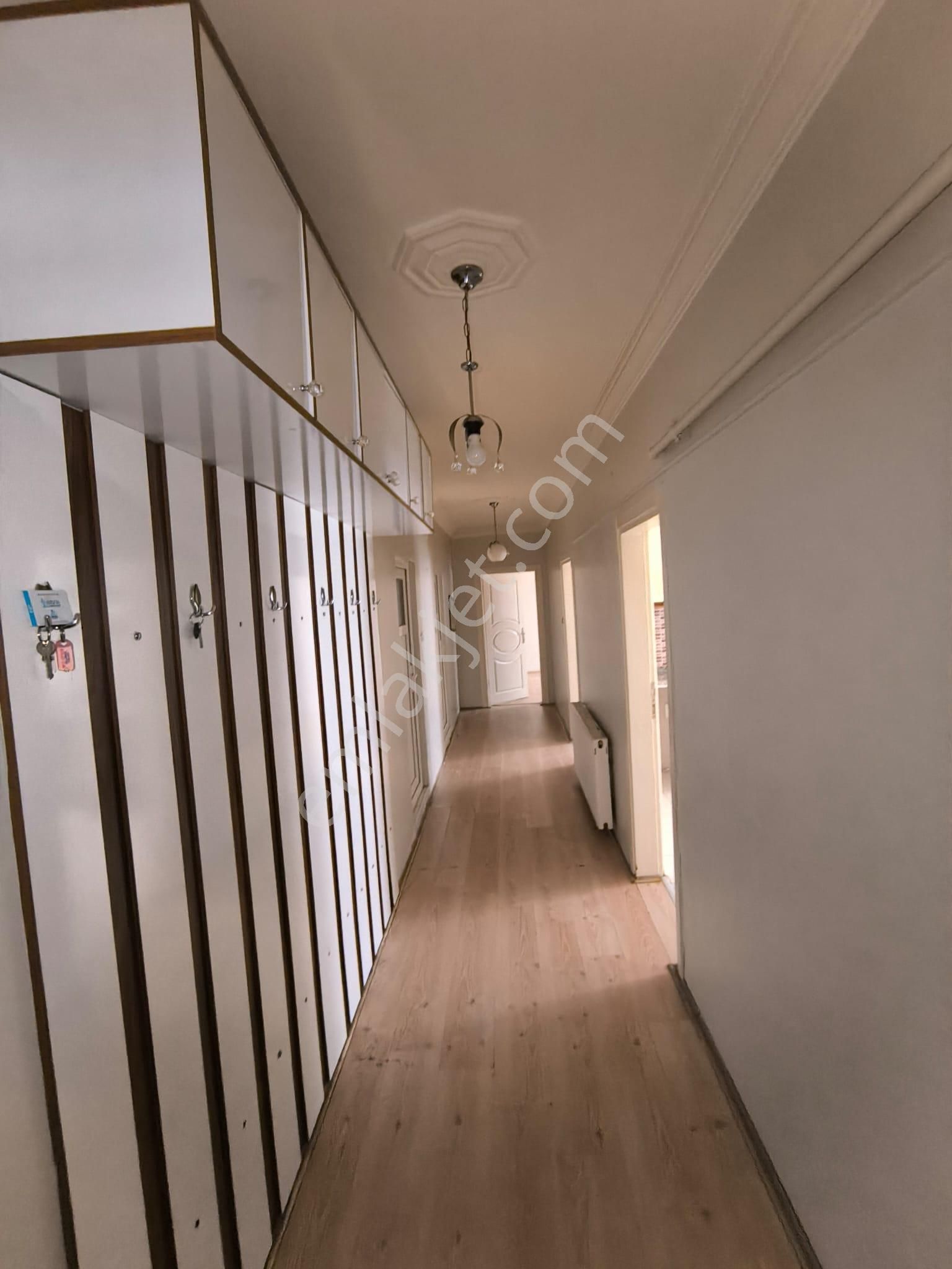 Kariyer'den Osmanbey Cad Arkası Köşe Bina Zemin Kat 3+1 Kiralık - Görsel 20