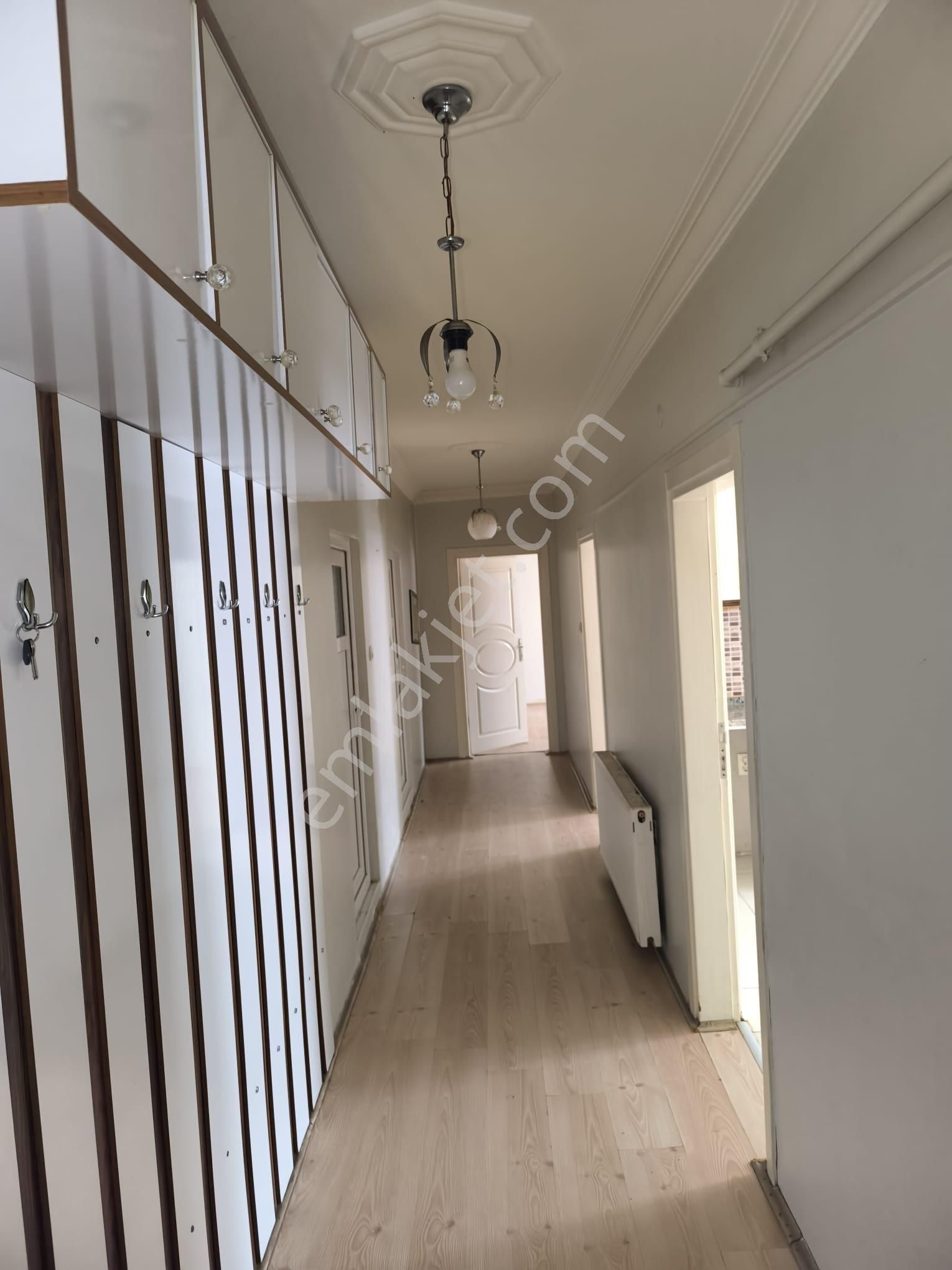 Kariyer'den Osmanbey Cad Arkası Köşe Bina Zemin Kat 3+1 Kiralık - Görsel 21