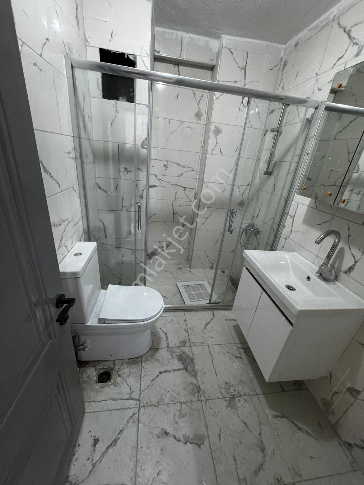 Ekşioğlu Gyd'den Kapalı Mutfaklı 1+1 Yüksek Giriş Satılık Daire - Görsel 9