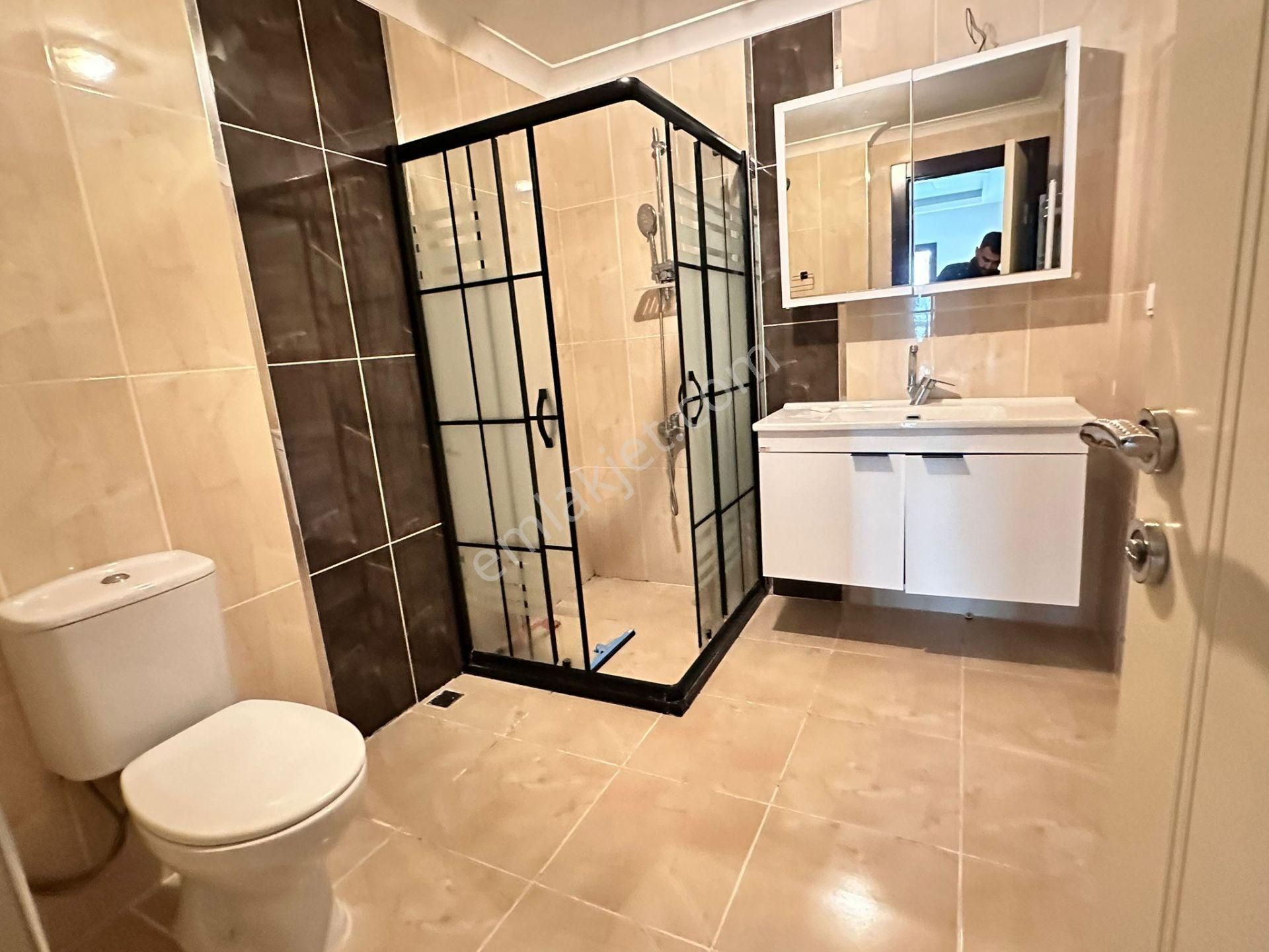 Vatan'dan Bademlik'te Cadde Yakını Yeni Bina Giriş Kat Balkonlu Masrafsız Yapılı Satılık 2+1 - Görsel 6