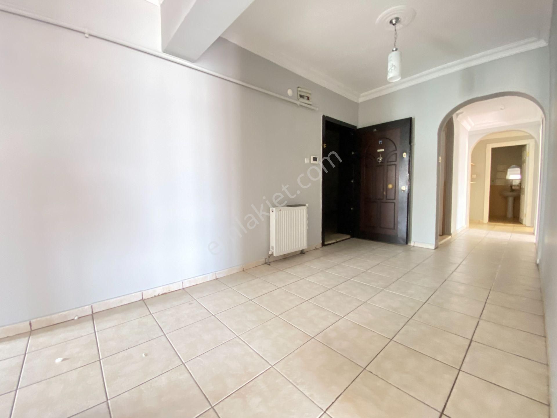 Gökçe Emlak'tan Sarayda Sitede Geniş 4+1 Asansörlü Güney.c Daire - Görsel 18
