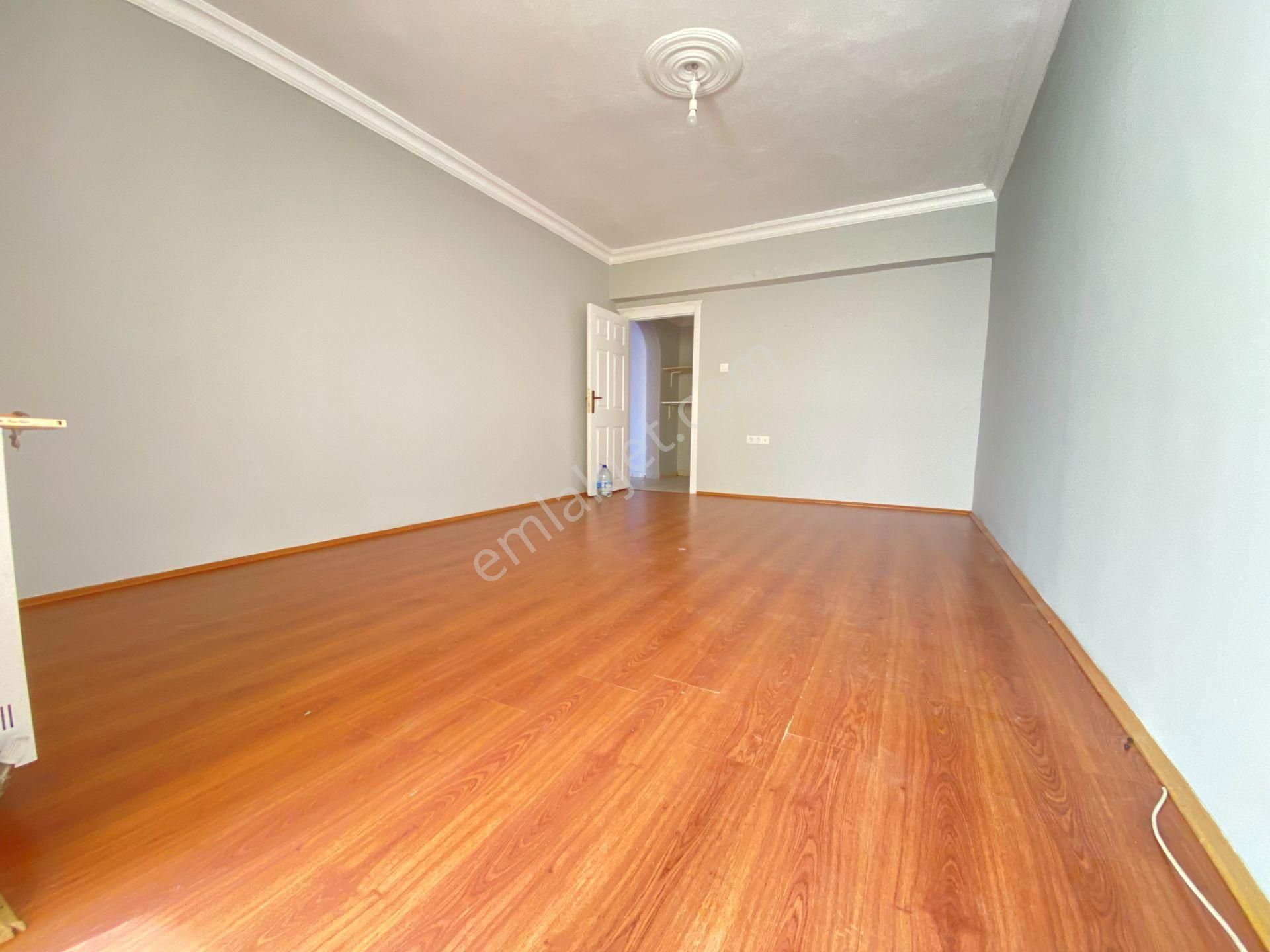 Gökçe Emlak'tan Sarayda Sitede Geniş 4+1 Asansörlü Güney.c Daire - Görsel 13