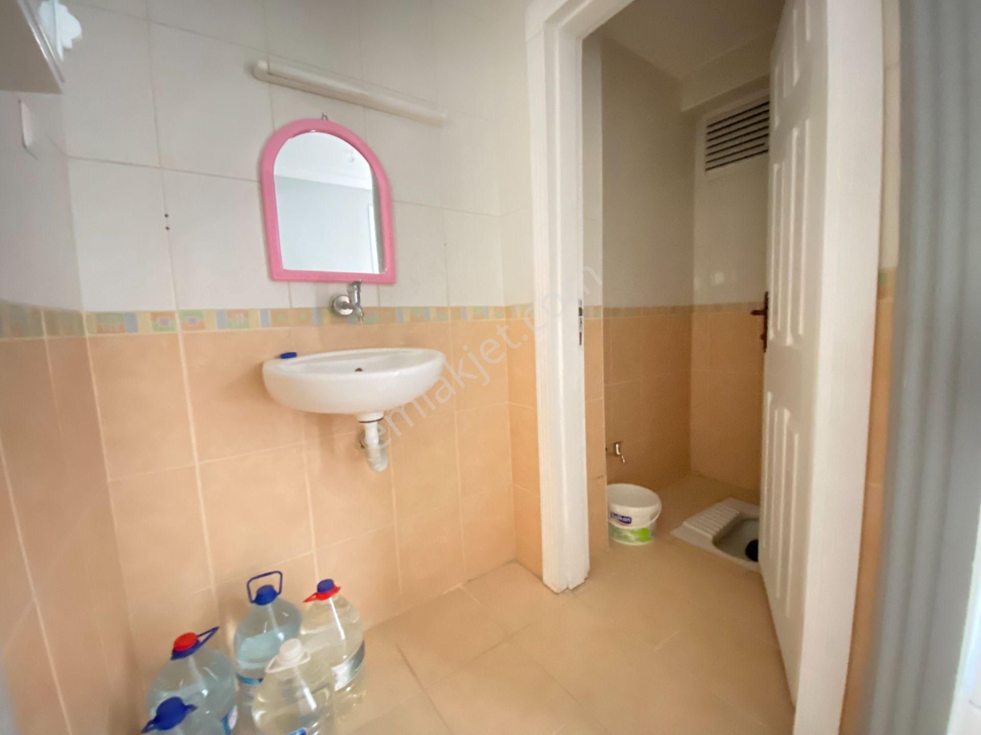 Gökçe Emlak'tan Sarayda Sitede Geniş 4+1 Asansörlü Güney.c Daire - Görsel 16