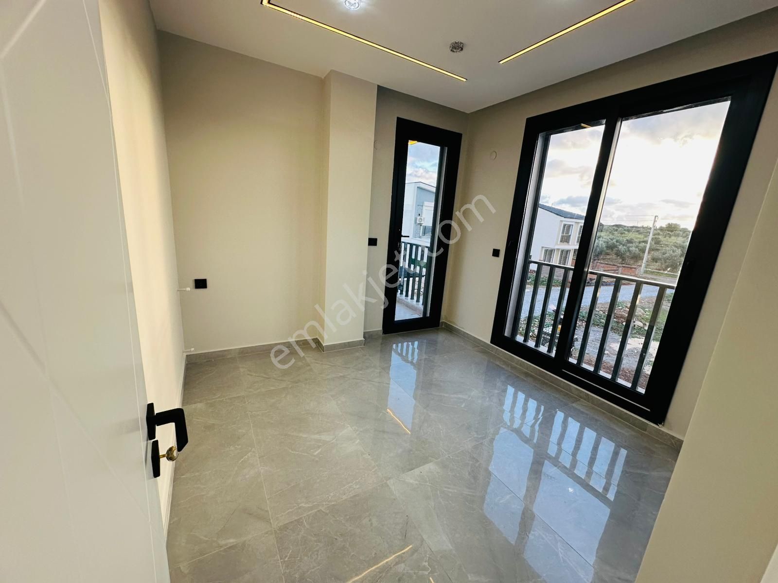 Didim’de Muhteşem Tam Müstakil 4+1 Havuzlu Lüks Villa