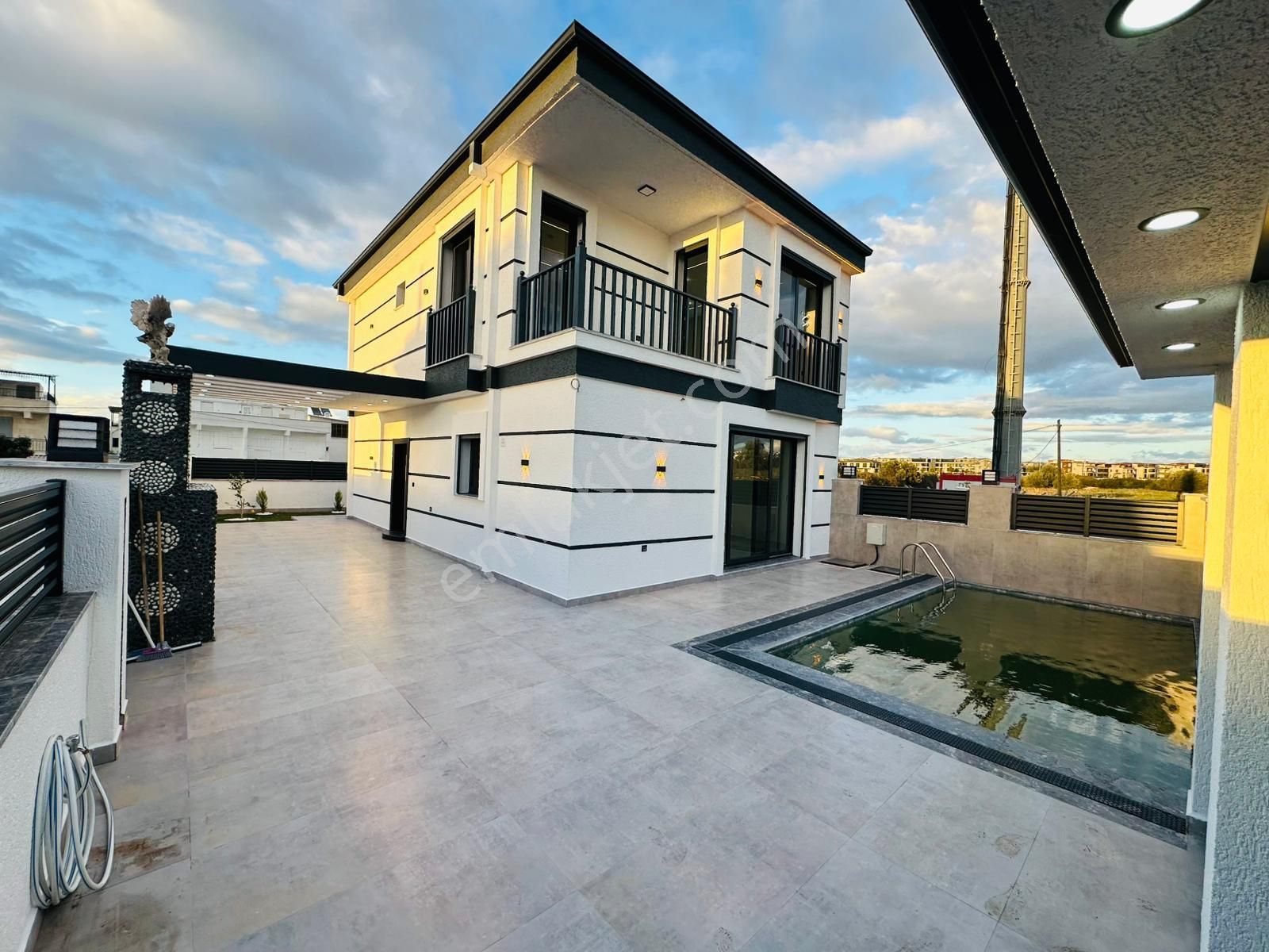 Didim’de Muhteşem Tam Müstakil 4+1 Havuzlu Lüks Villa - Görsel 11