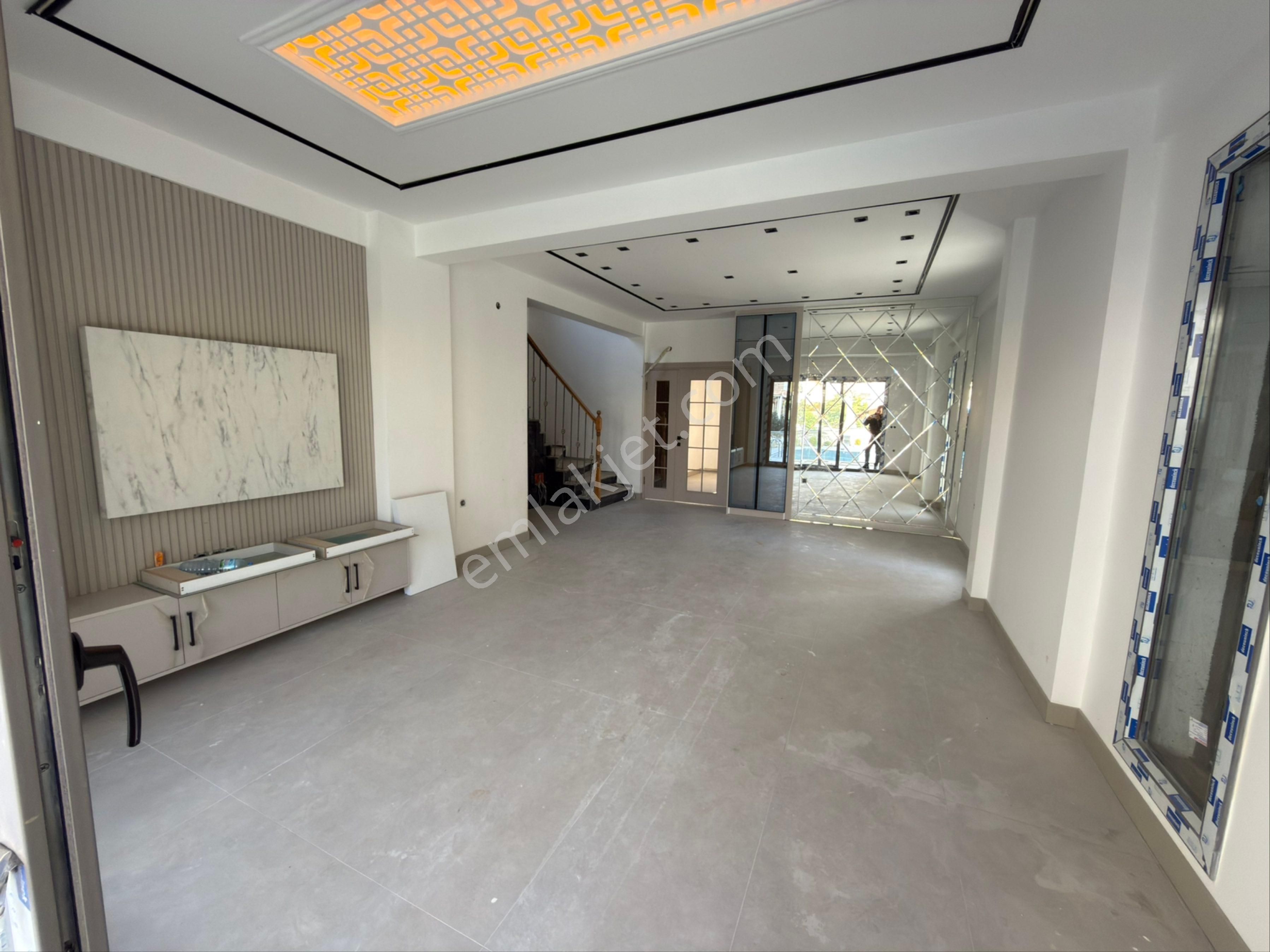 Kuşadası Satılık 550 Metre² Arsa Içınde Tek Müstakıl Özel Havuzu 4 + 1 Vılla - Görsel 24