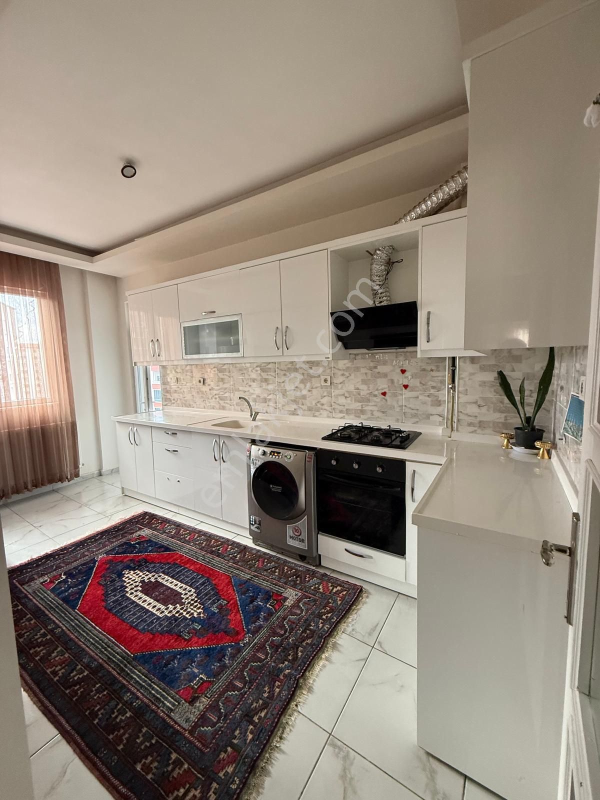 Elisa Gyo/serkent Bahçelievler Mahallesinde 3+1 Kombili Satılık Son Kat Daire - Görsel 2