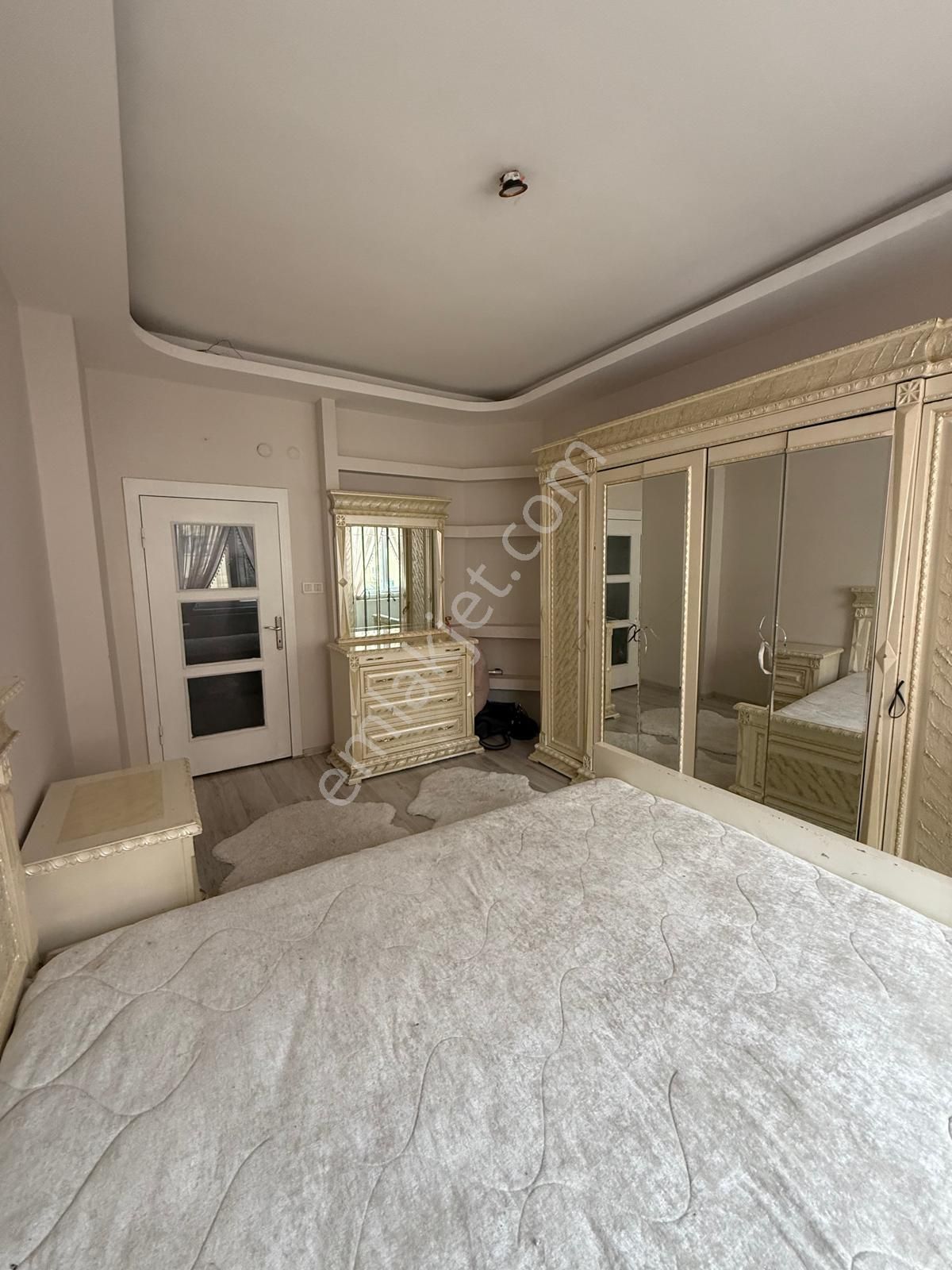 Elisa Gyo/serkent Bahçelievler Mahallesinde 3+1 Kombili Satılık Son Kat Daire - Görsel 7