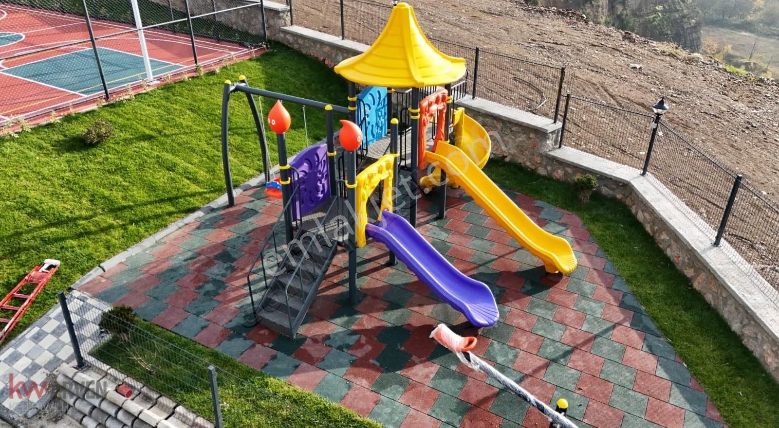 Üst Grup Başiskele Lifeside Sitesi Bahçeli 2+1 Satılık Daire - Görsel 6