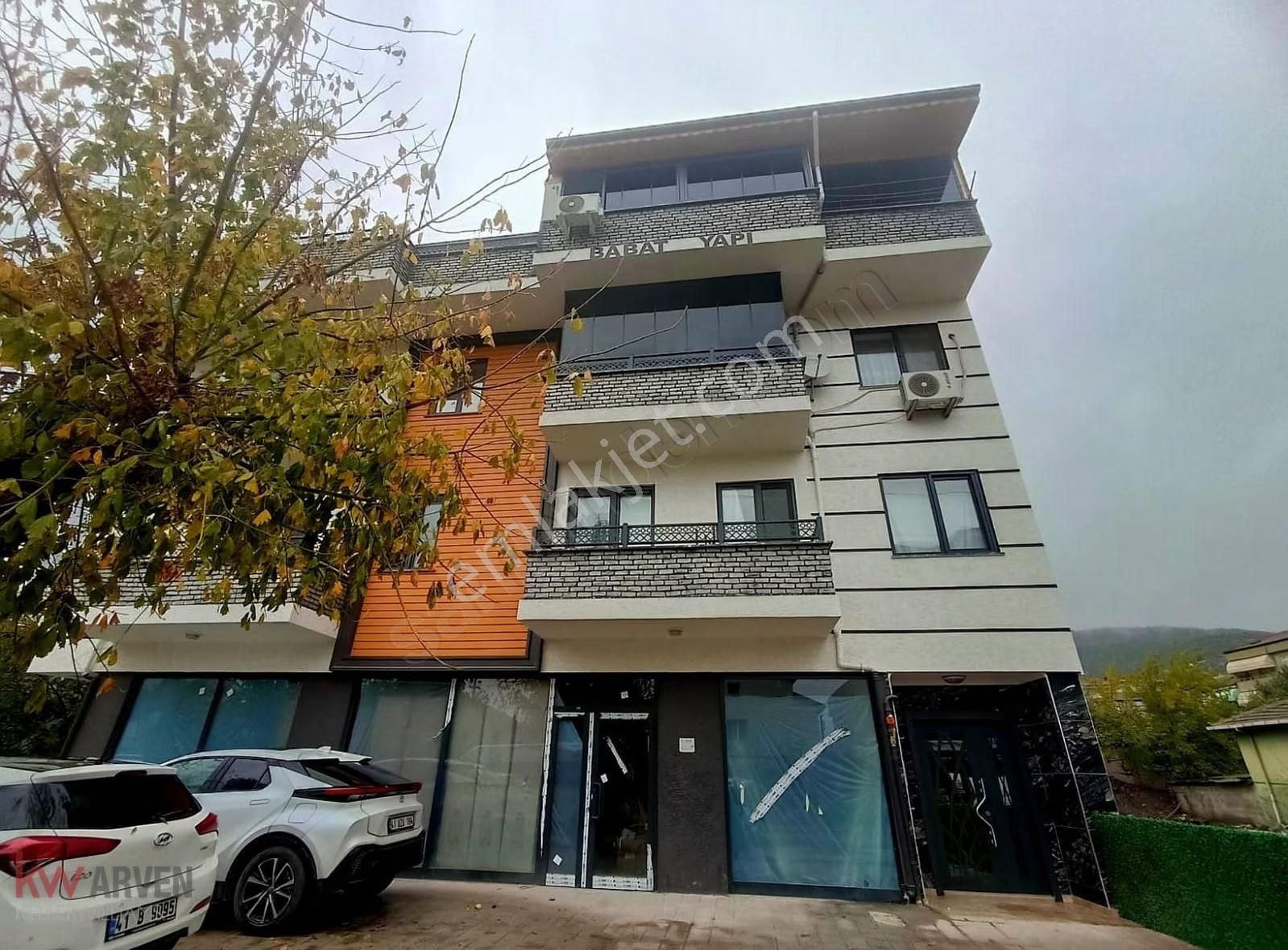 Körfez Yarımca 2+1 Ara Kat 120 M2 Fırsat Daire