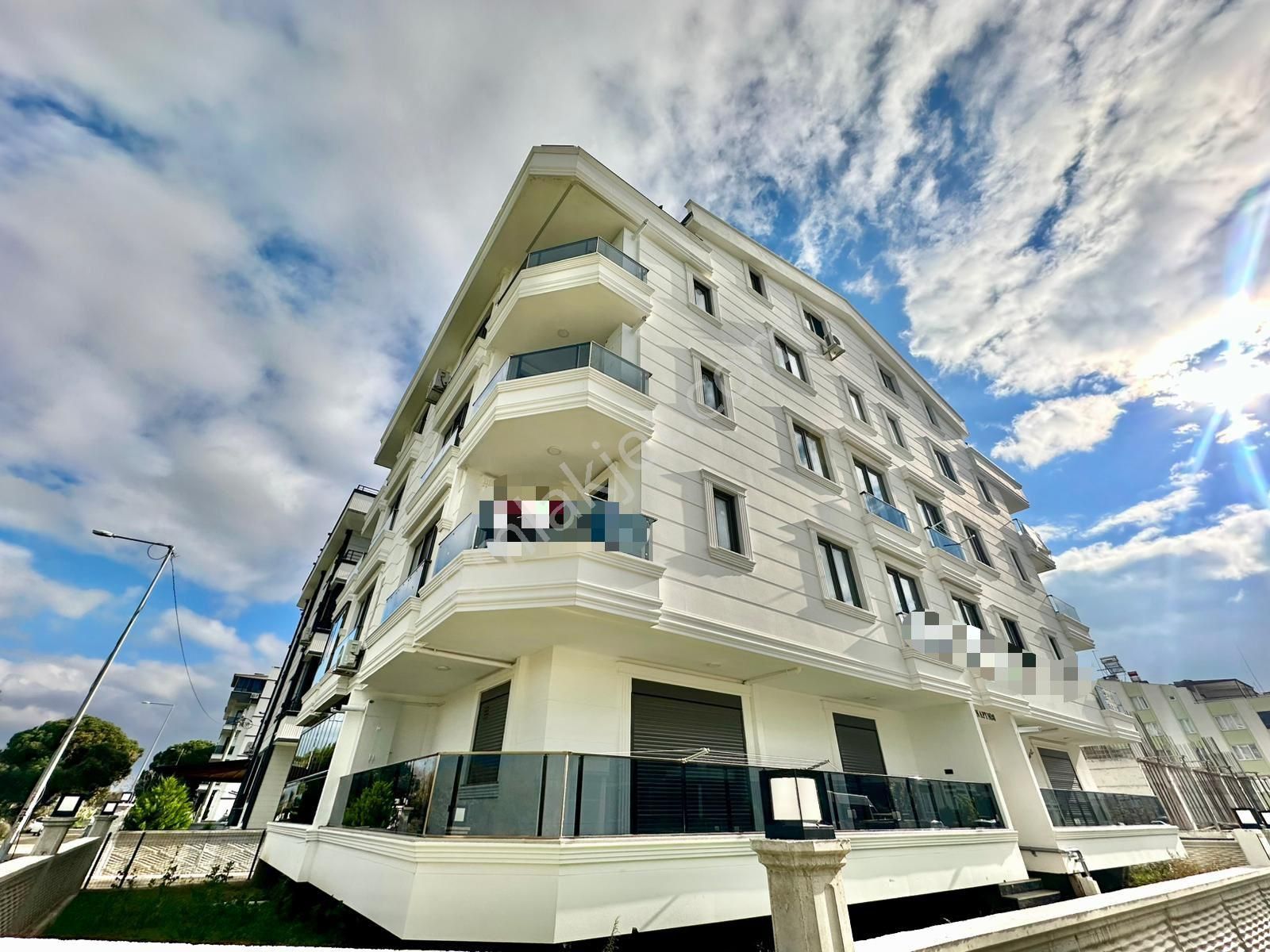 ⭐ay Emlak'tan⭐akçay'da Ön Cephe Arakat Satılık 2+1 Ultra Lüks Daire