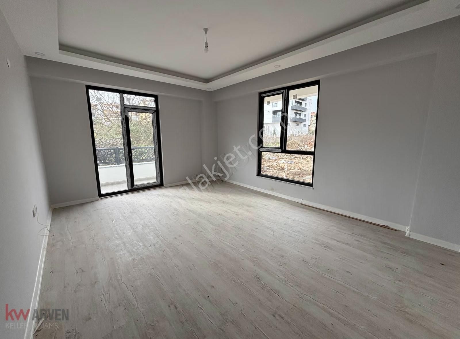 Başiskele Paşadağ Mah'de 60 M2 Bahçe Kullanımlı 3+1 Daire - Görsel 9