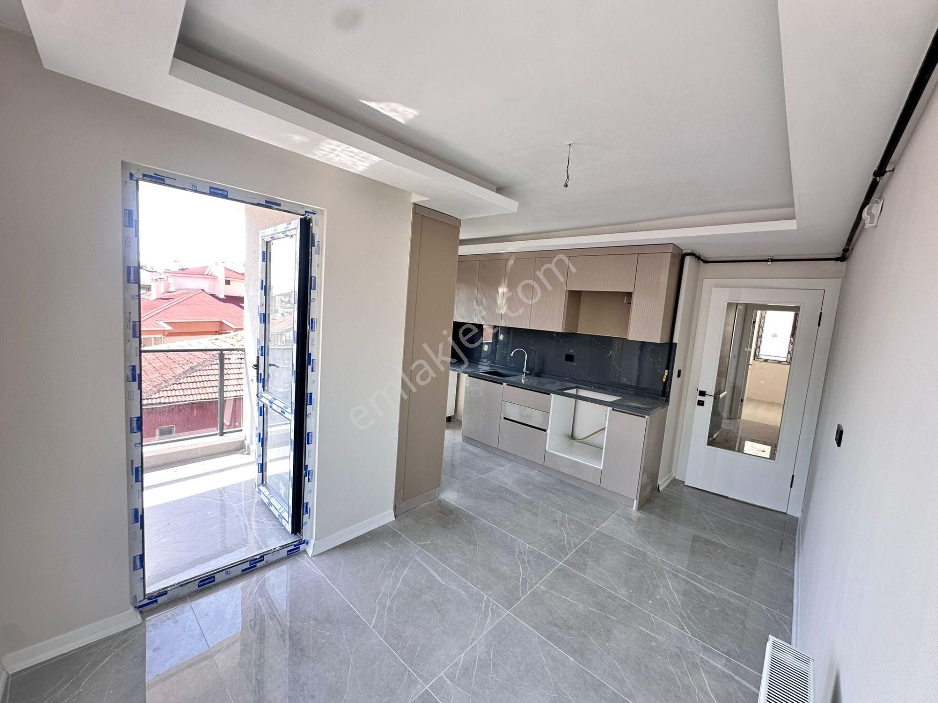 Vatan'dan Dutluk Merkez'de Metro Yakını 3. Kat Sıfır Bina İçerisinde Megalüks Satılık 3+1 - Görsel 18