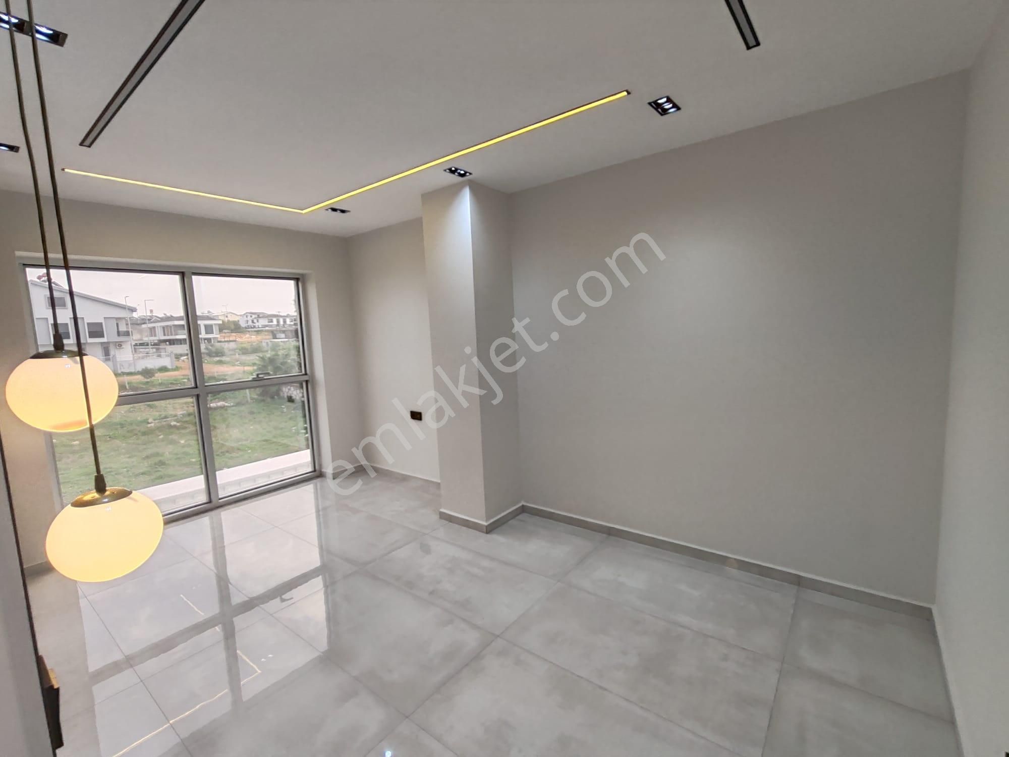 Ön Cephe 3+1 Havuzlu Otoparklı Yeni Villa - Görsel 19