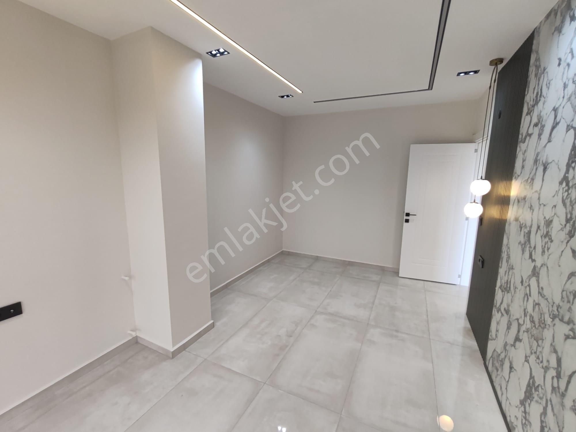 Ön Cephe 3+1 Havuzlu Otoparklı Yeni Villa - Görsel 21