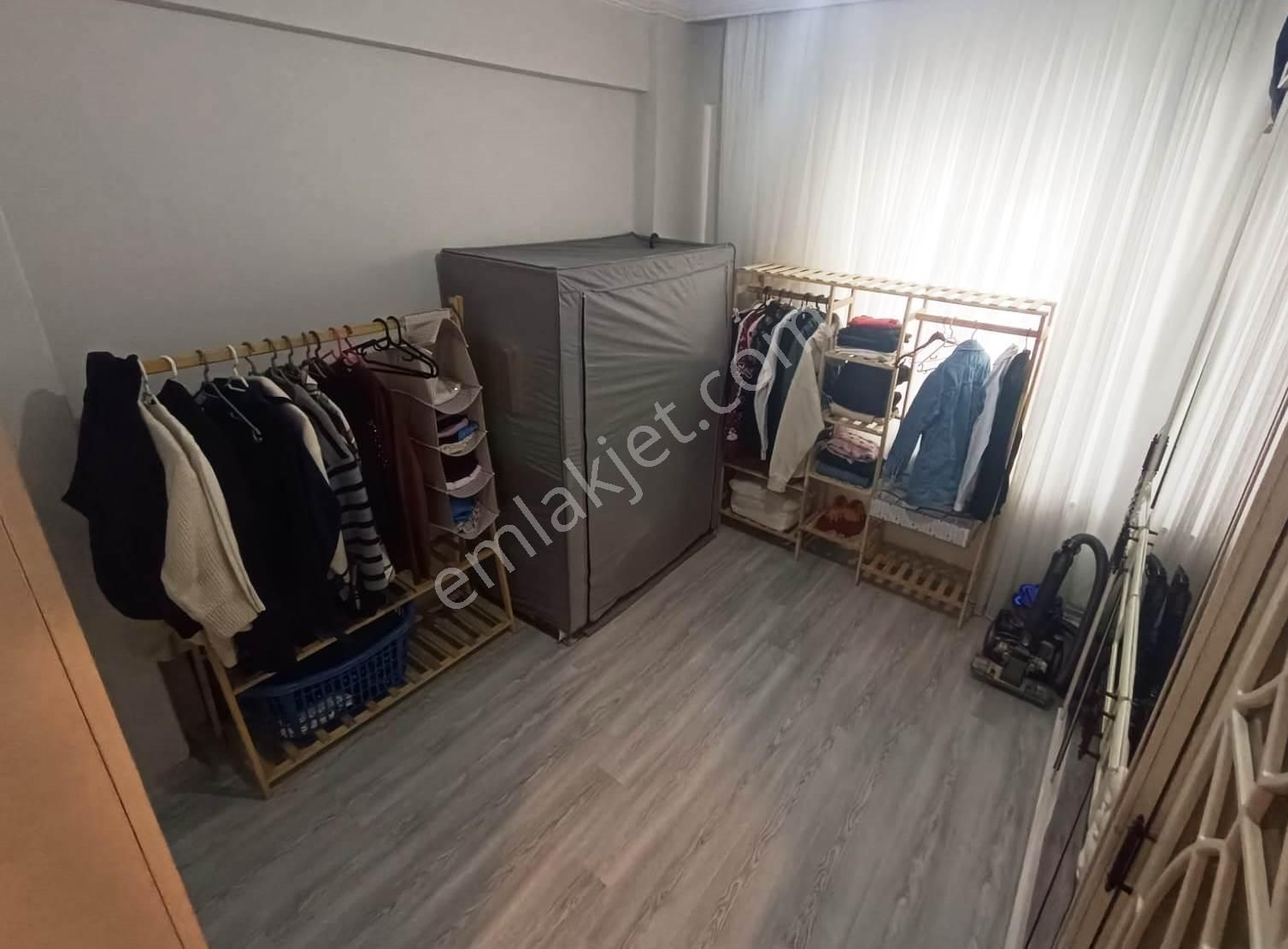 Fatih Mahallesinde Gmk Ve Sahile 5 Dakika, 3+1 Doğalgazlı Daire - Görsel 9