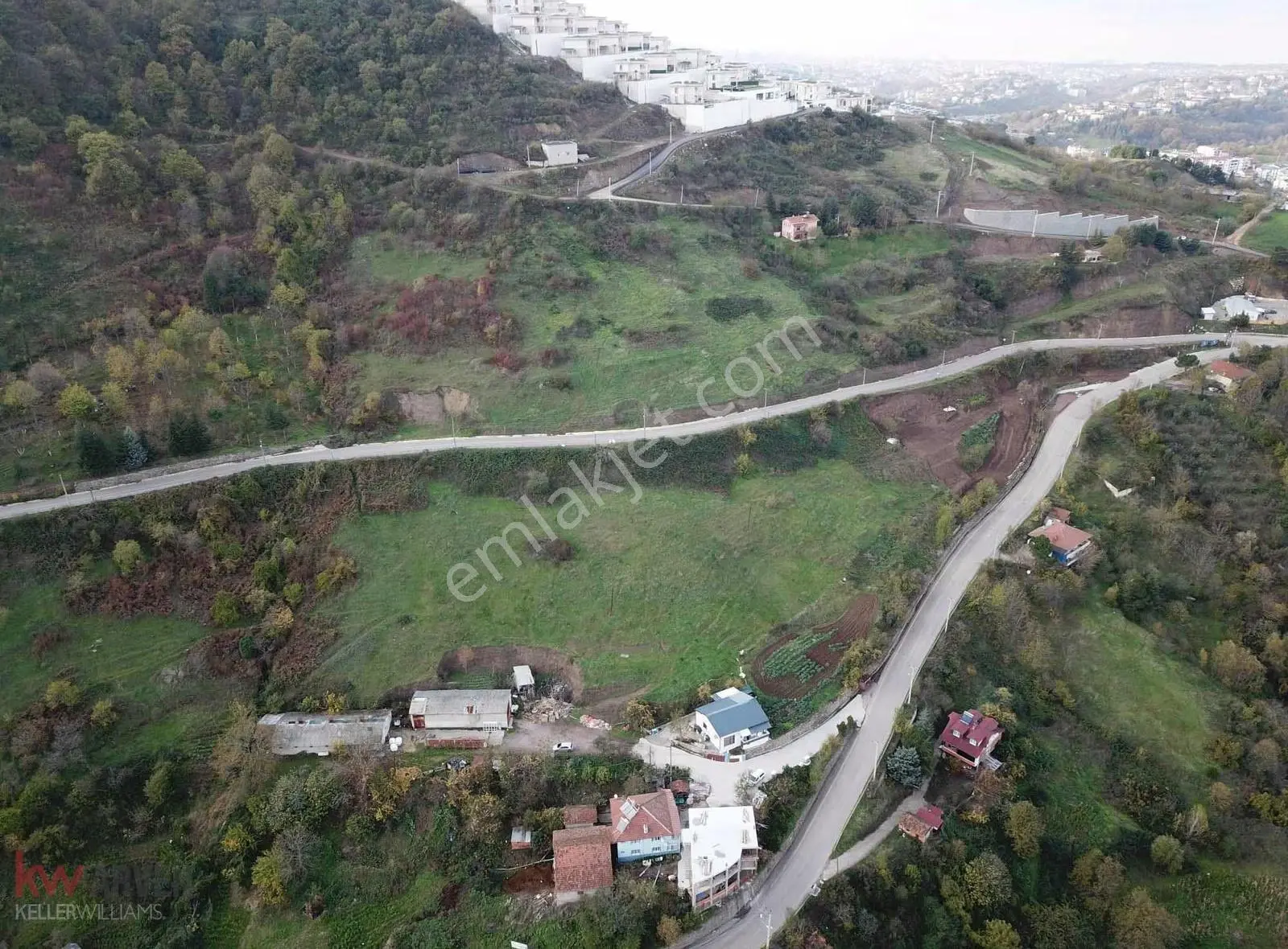 Kw Arven'den Baraj Ve Doğa Manzaralı İmarlı Köşe Parsel Arsa