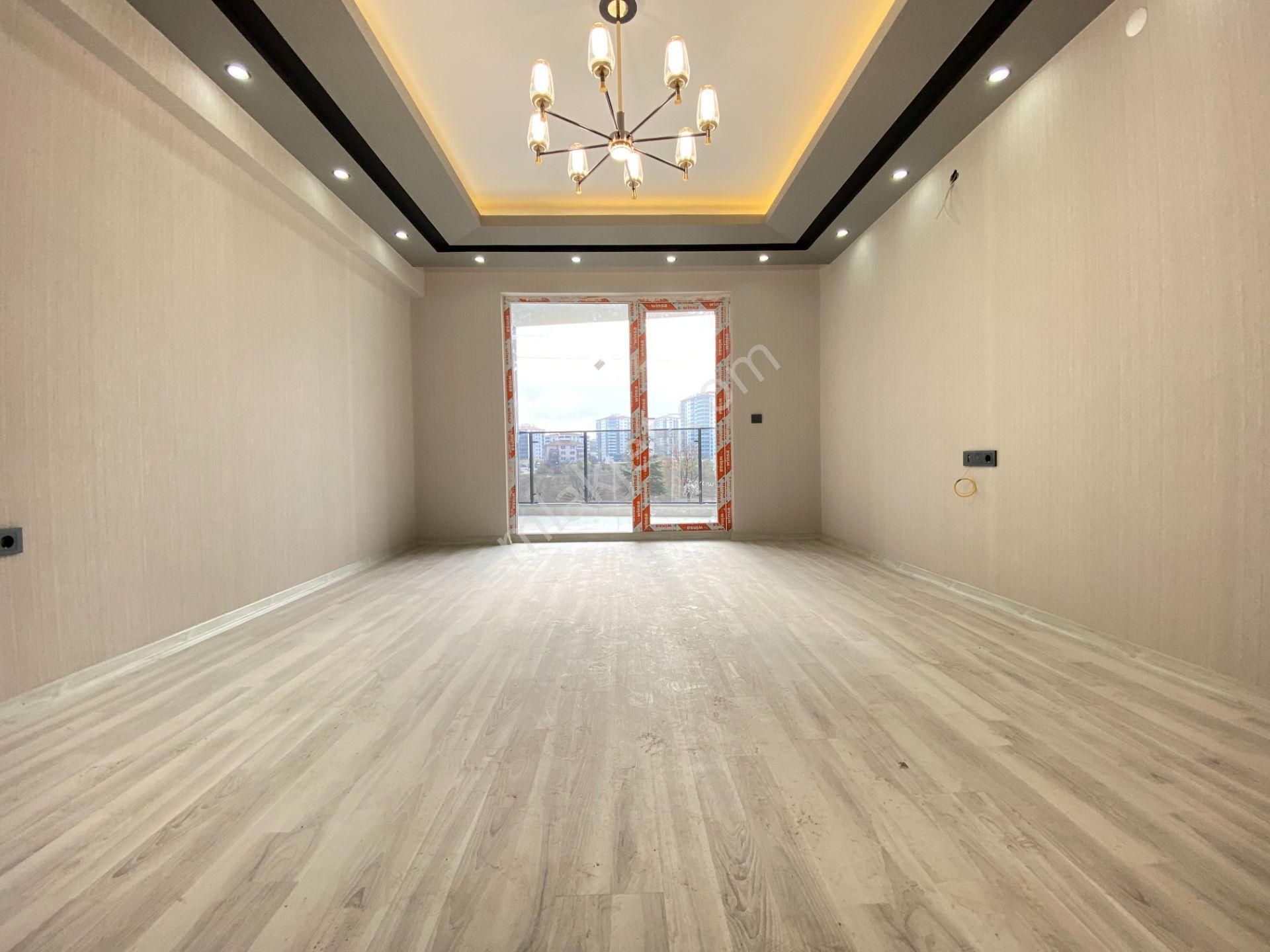 Gökçe Emlak'tan Sıfır Yapı Ara Kat Güney Cephe 2+1 Lüx Daire - Görsel 17