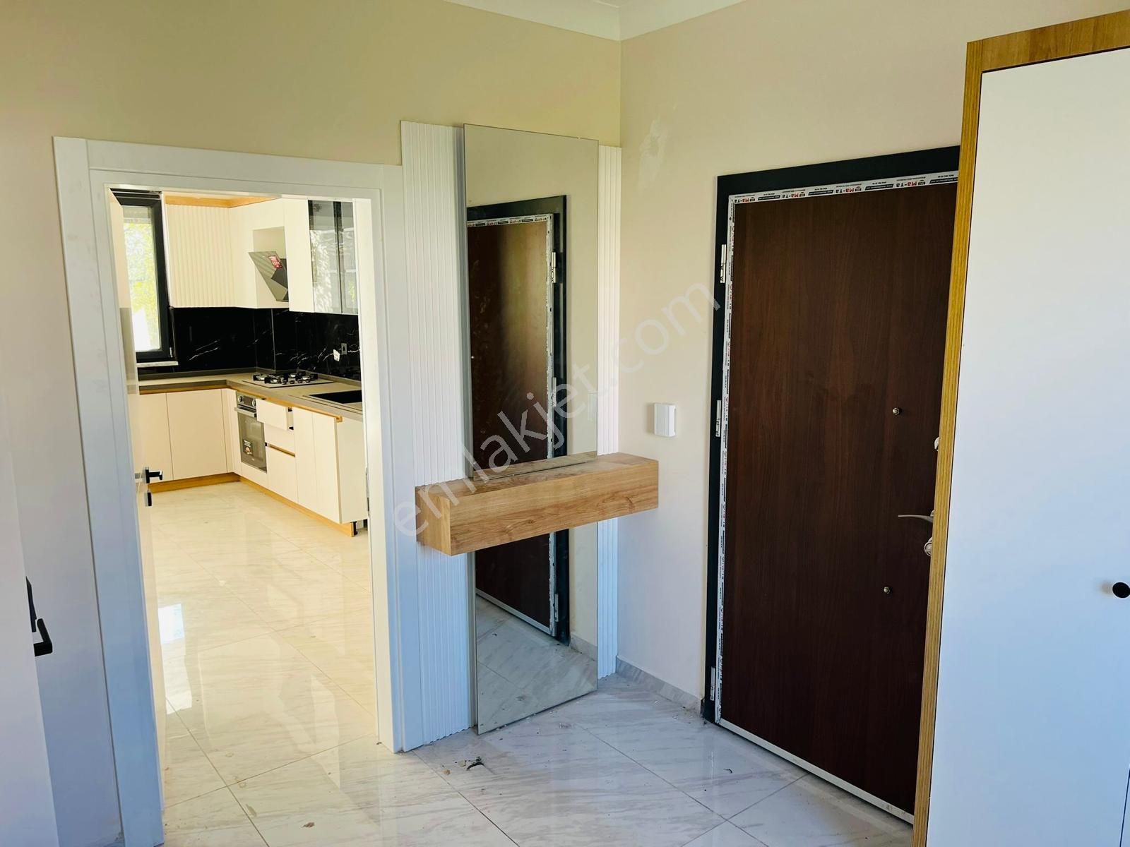 Parstan Gürede Denize 100 M Mesafede Geniş Teraslı 3+1 Villa - Görsel 19