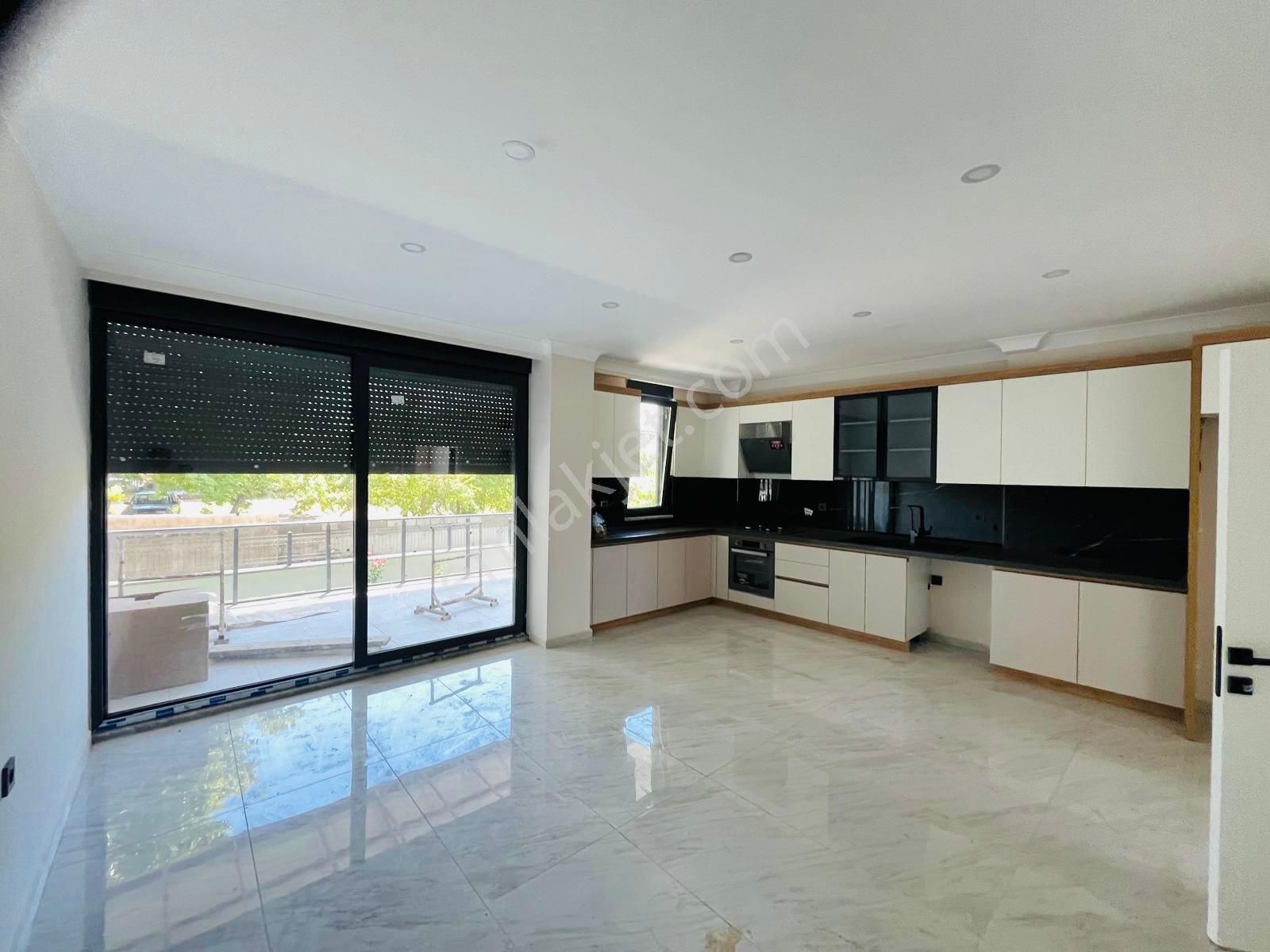 Parstan Gürede Denize 100 M Mesafede Geniş Teraslı 3+1 Villa - Görsel 32