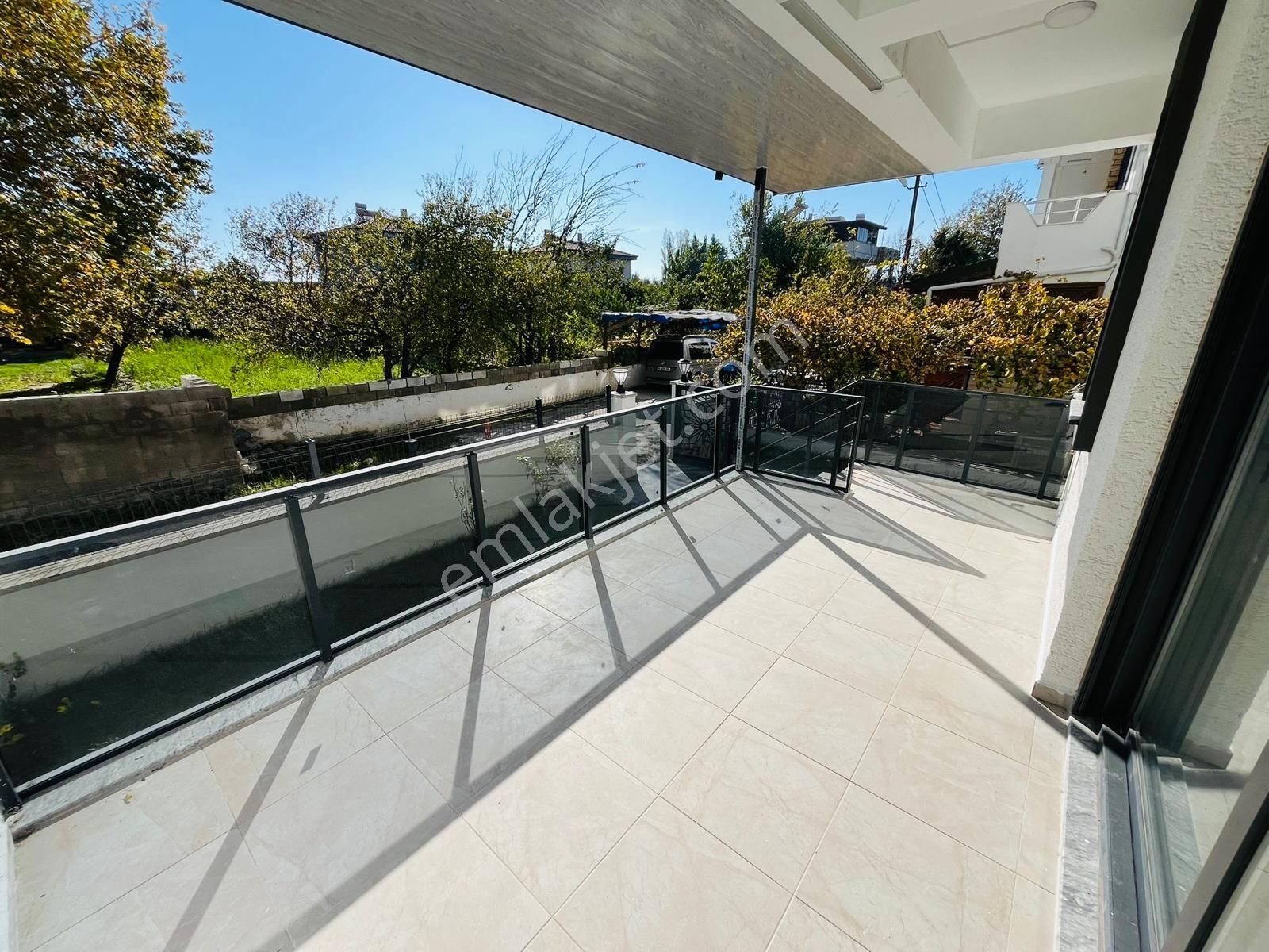 Parstan Gürede Denize 100 M Mesafede Geniş Teraslı 3+1 Villa - Görsel 16