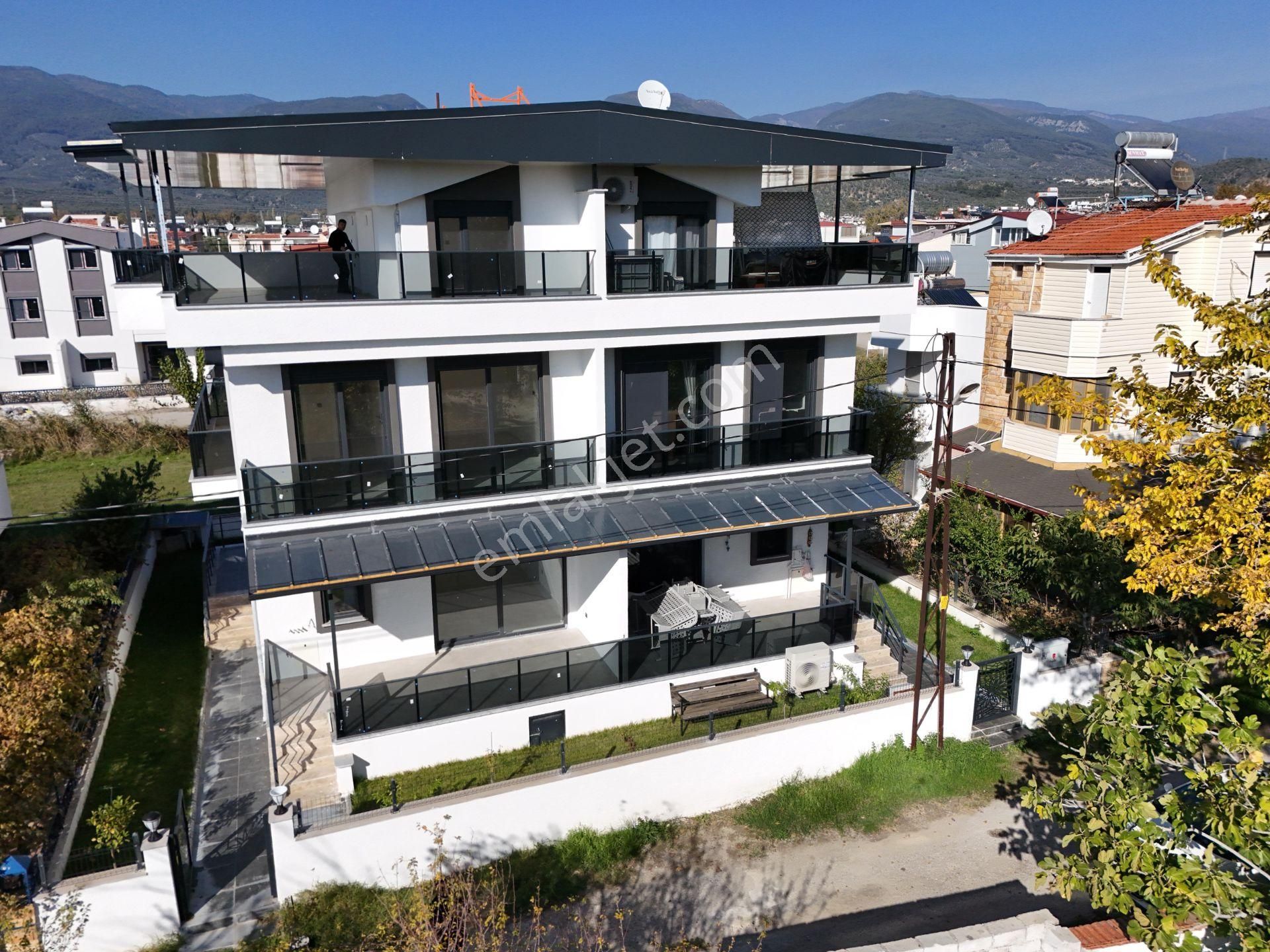 Parstan Gürede Denize 100 M Mesafede Geniş Teraslı 3+1 Villa - Görsel 11