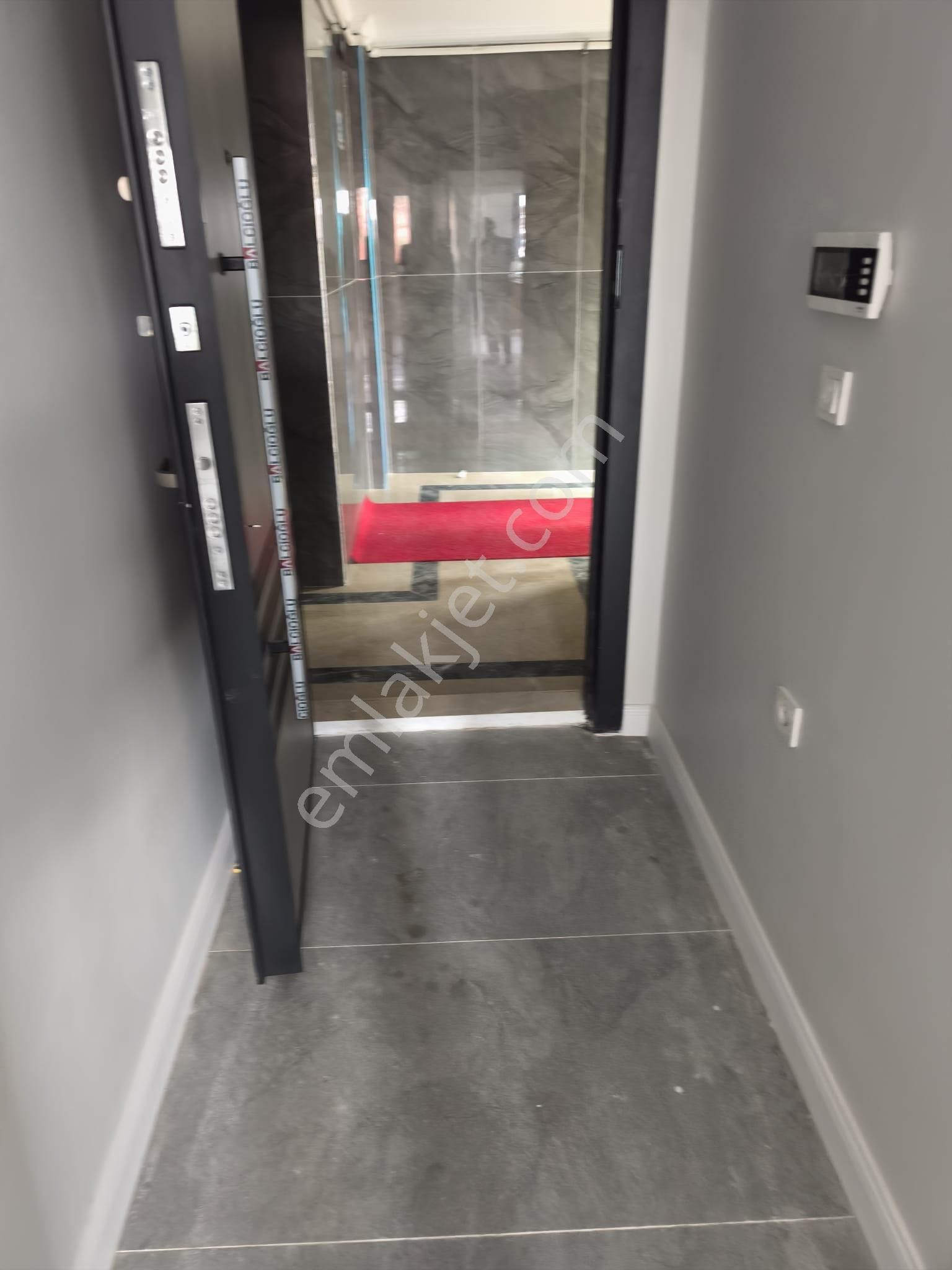 Acil Sultanbeyli Orhangazi Mah Satılık 125 M.3+1 Lüks Daire - Görsel 2