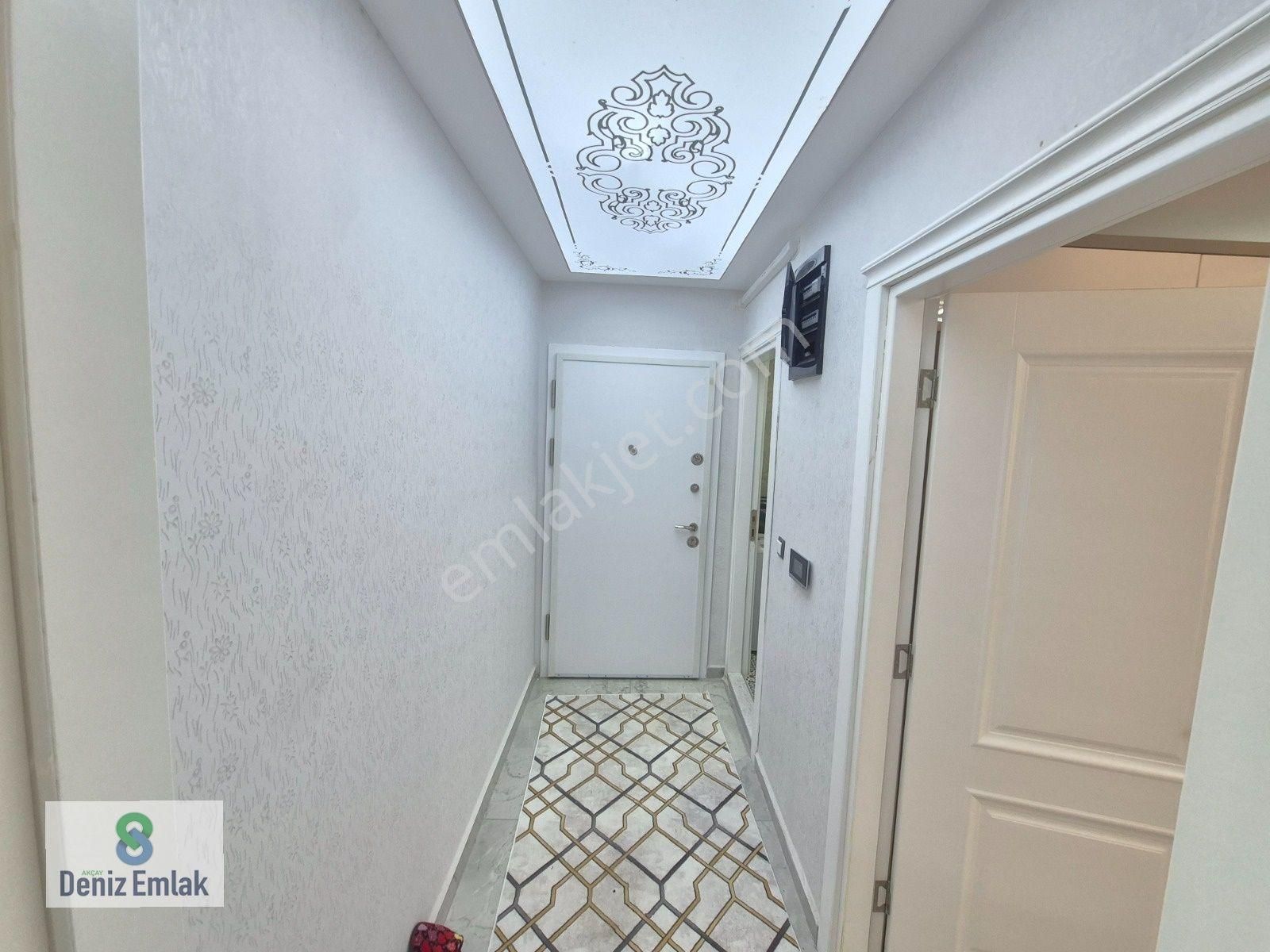 Denizden Akçayda Asansörlü Doğalgazlı Yeni Binada Satılık 1+1 Daire. - Görsel 3