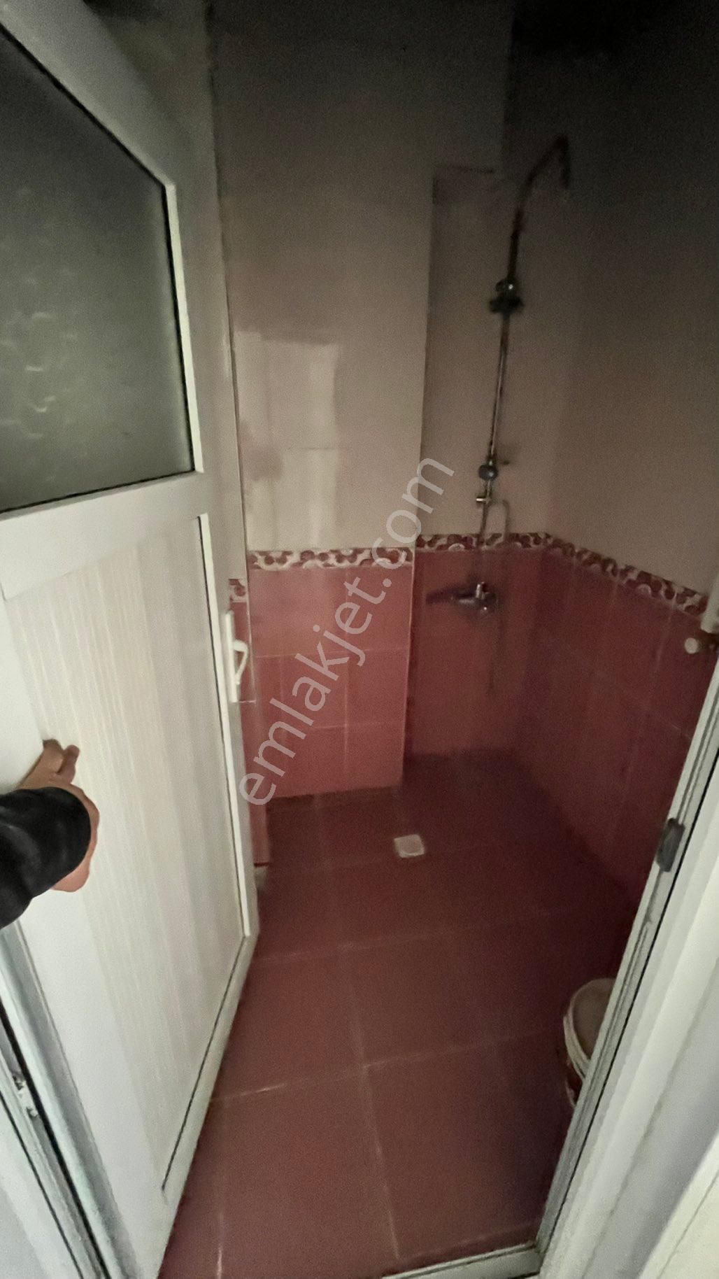 Birlik Mah Kat 3 Kiralık 1+1 Dayre Serdar Emlak Tan - Görsel 7