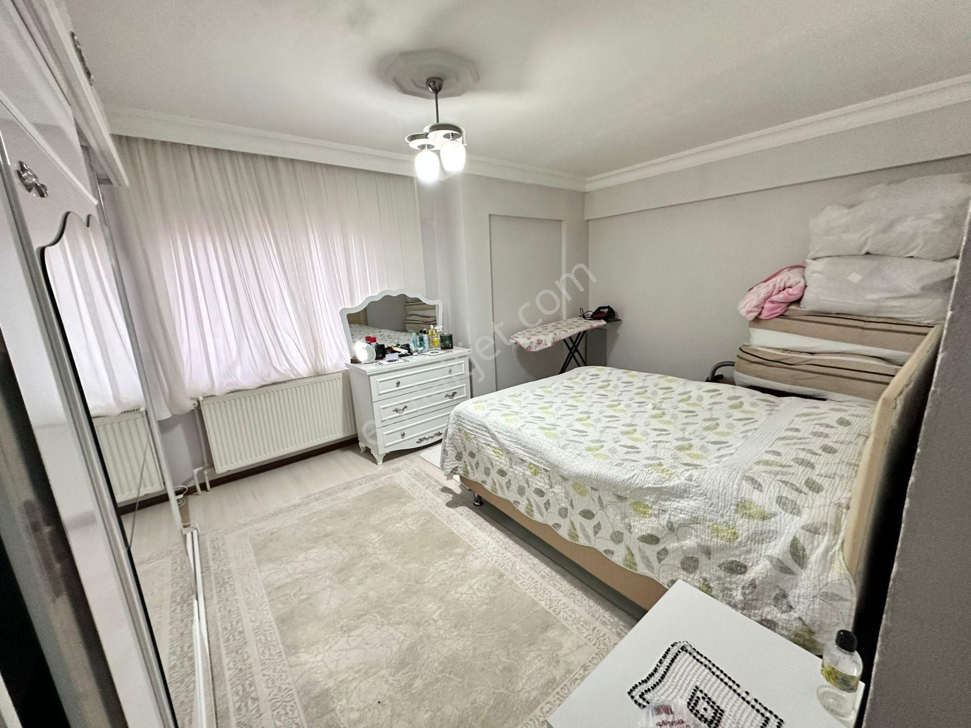 Vatan'dan Bademlik Baruthane Sokak Üzerinde 3+1 1. Kat Satılık Masrafsız Geniş Daire - Görsel 10