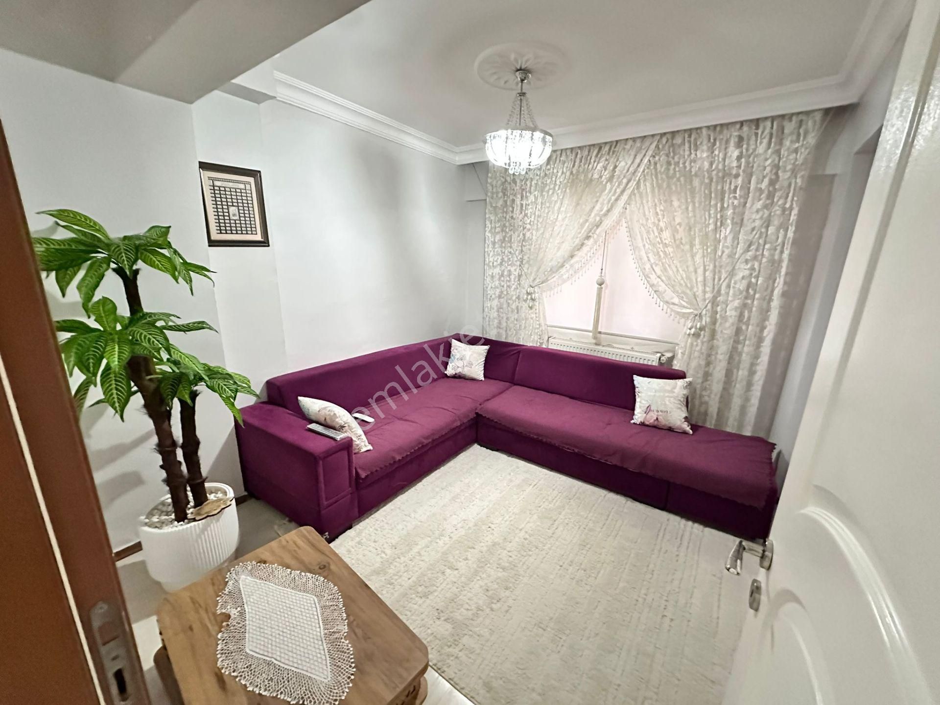 Vatan'dan Bademlik Baruthane Sokak Üzerinde 3+1 1. Kat Satılık Masrafsız Geniş Daire - Görsel 7