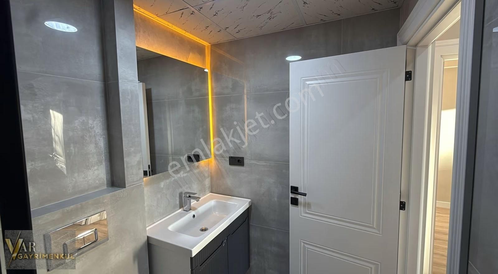 Kapaklı Paradise Sitesinde 2+1 Ön Cephe Giriş Kat Kupon Daire - Görsel 34