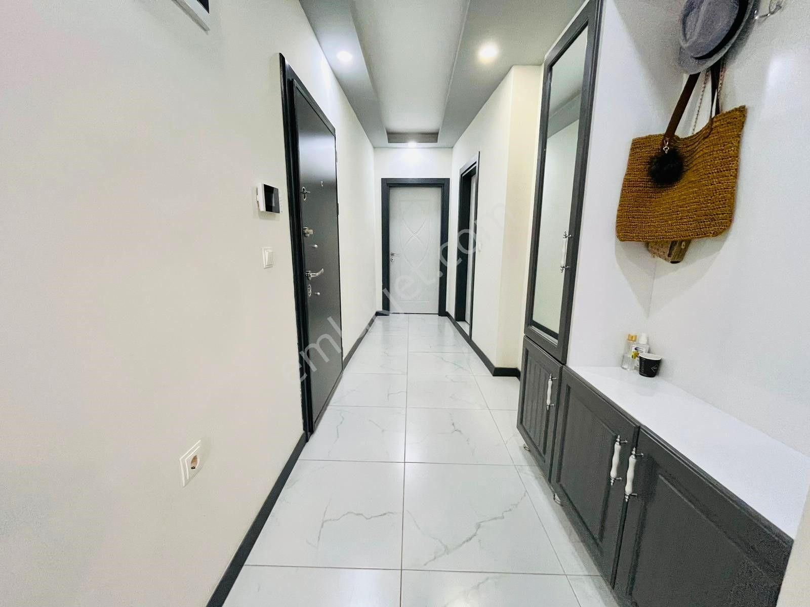 Yetki Yükselden Zeytinlide Full Ön Cephe "eşyalı" 2+1 Lüx Daire - Görsel 7