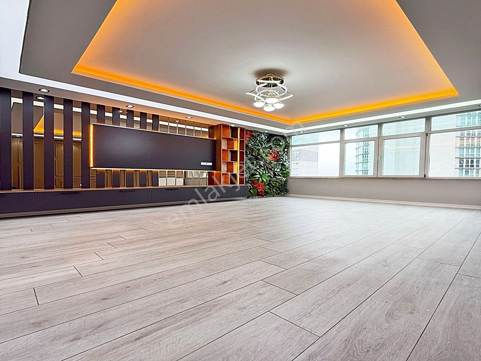 Esenyurt Yeşilkent Mahallesinde Site İçerisinde Ebeveyn Banyolu 2+1 Daire - Görsel 24