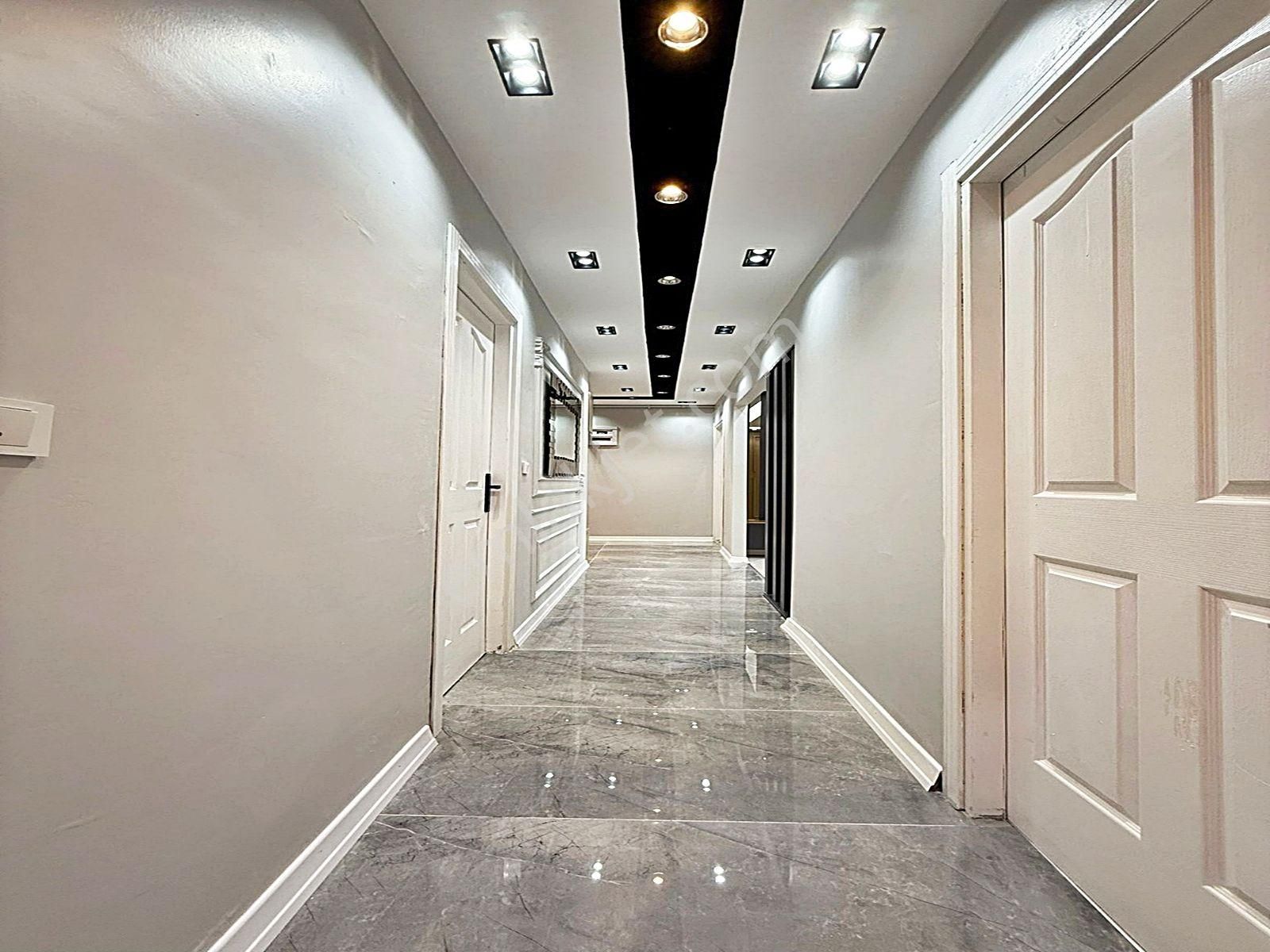 Esenyurt Yeşilkent Mahallesinde Site İçerisinde Ebeveyn Banyolu 2+1 Daire - Görsel 28