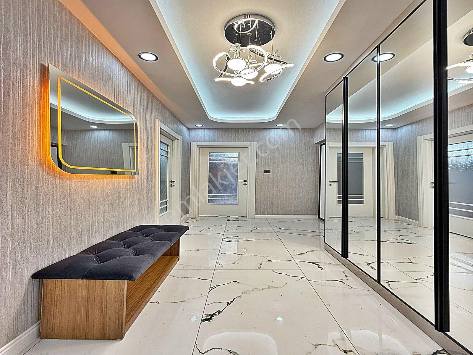 Beylikdüzü Barış Mahallesi'de Site İçinde 2+1 Ultra Lüks Daire - Görsel 27