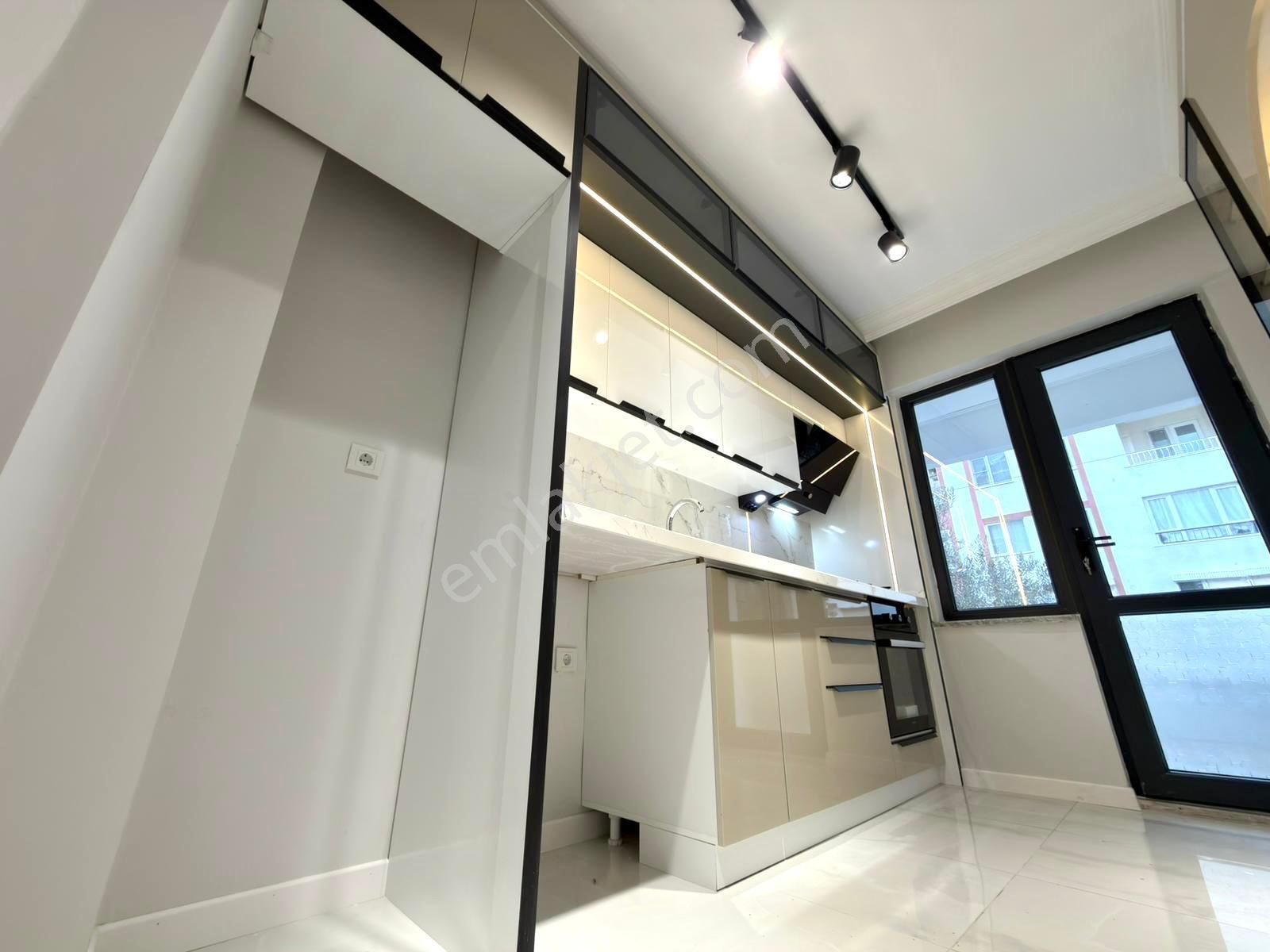 🏡 Referans'tan Altınkum'da Ön Cephe Ayrı Mutfak Modern Tasarımlı 3+1 Daire - Görsel 29