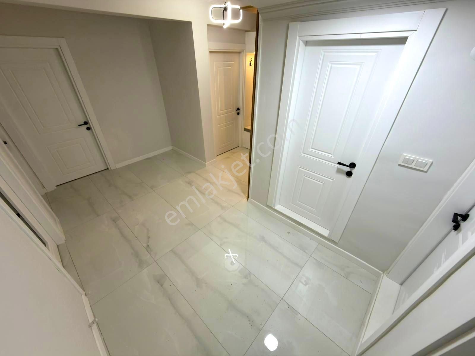 🏡 Referans'tan Altınkum'da Ön Cephe Ayrı Mutfak Modern Tasarımlı 3+1 Daire - Görsel 18