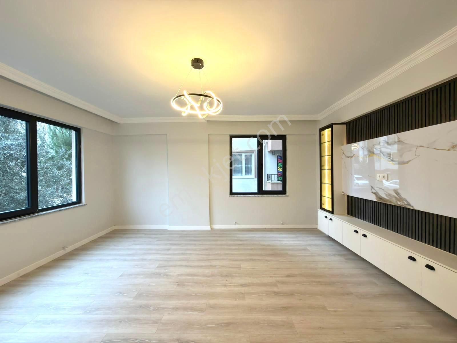 🏡 Referans'tan Altınkum'da Ön Cephe Ayrı Mutfak Modern Tasarımlı 3+1 Daire - Görsel 8