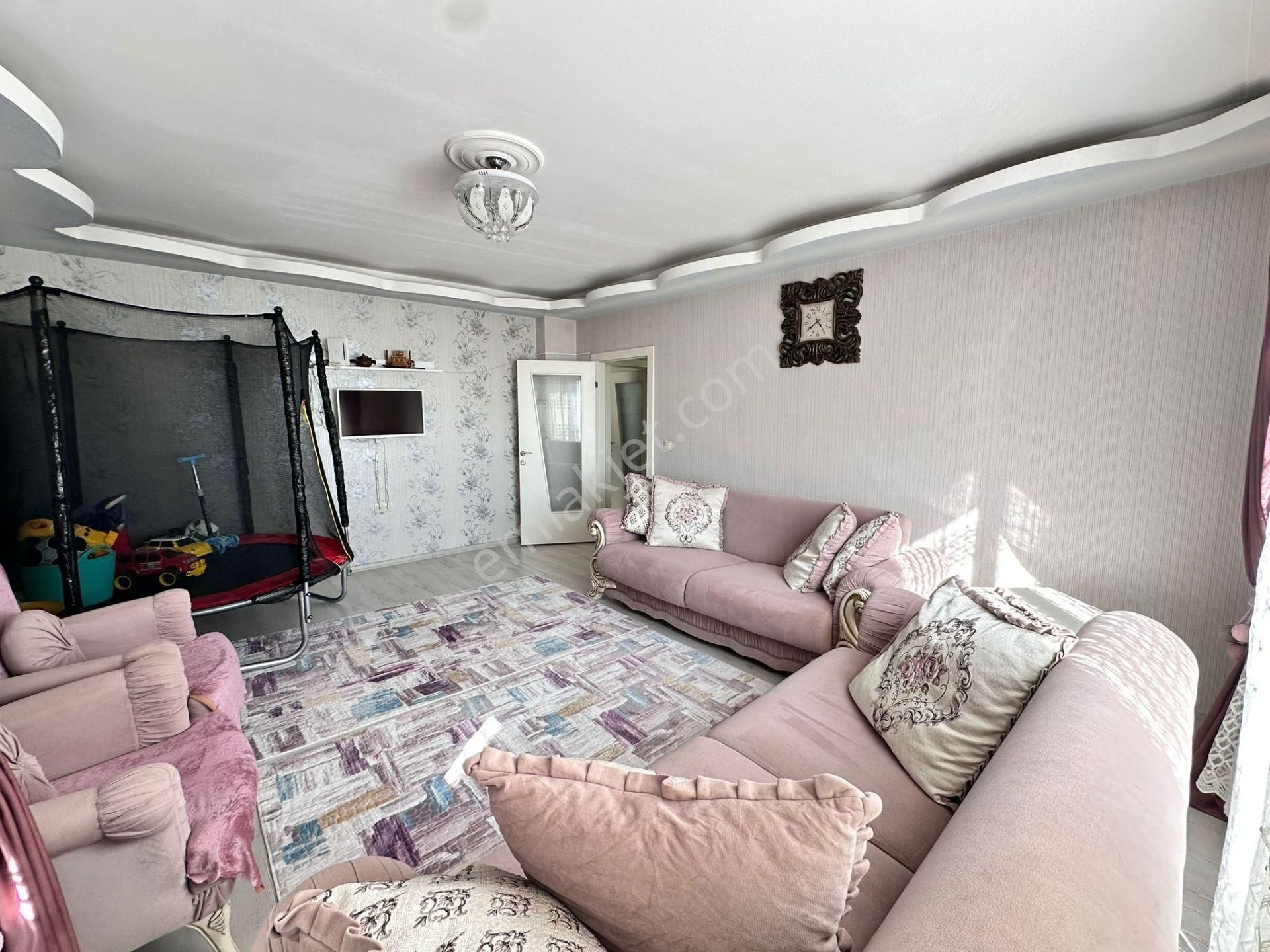 Vatan'dan Adnan Menderes Mahallesi Yeni Bina Asansörlü Orta Kat Masrafsız Satılık Daire - Görsel 5