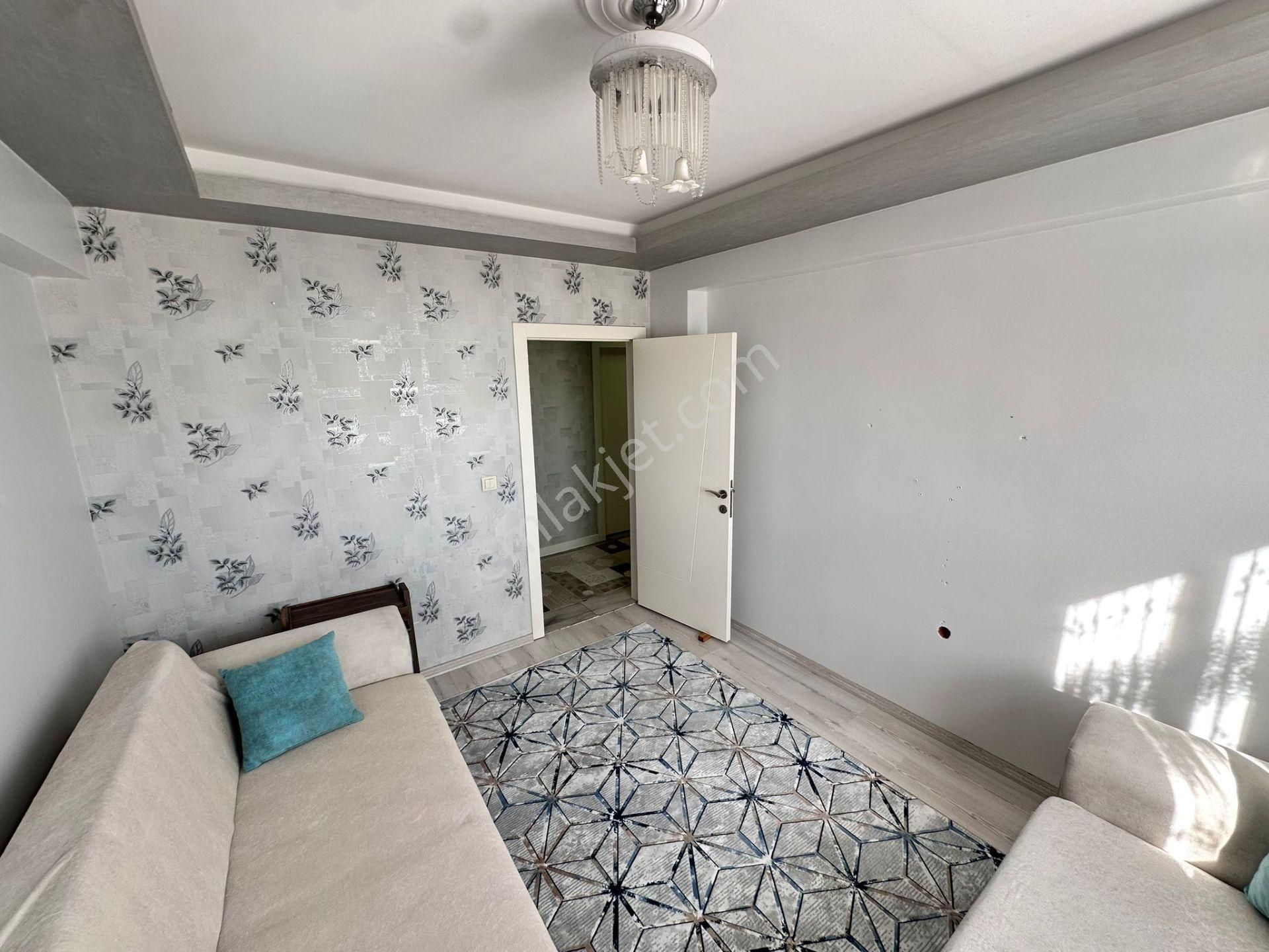 Vatan'dan Adnan Menderes Mahallesi Yeni Bina Asansörlü Orta Kat Masrafsız Satılık Daire - Görsel 12