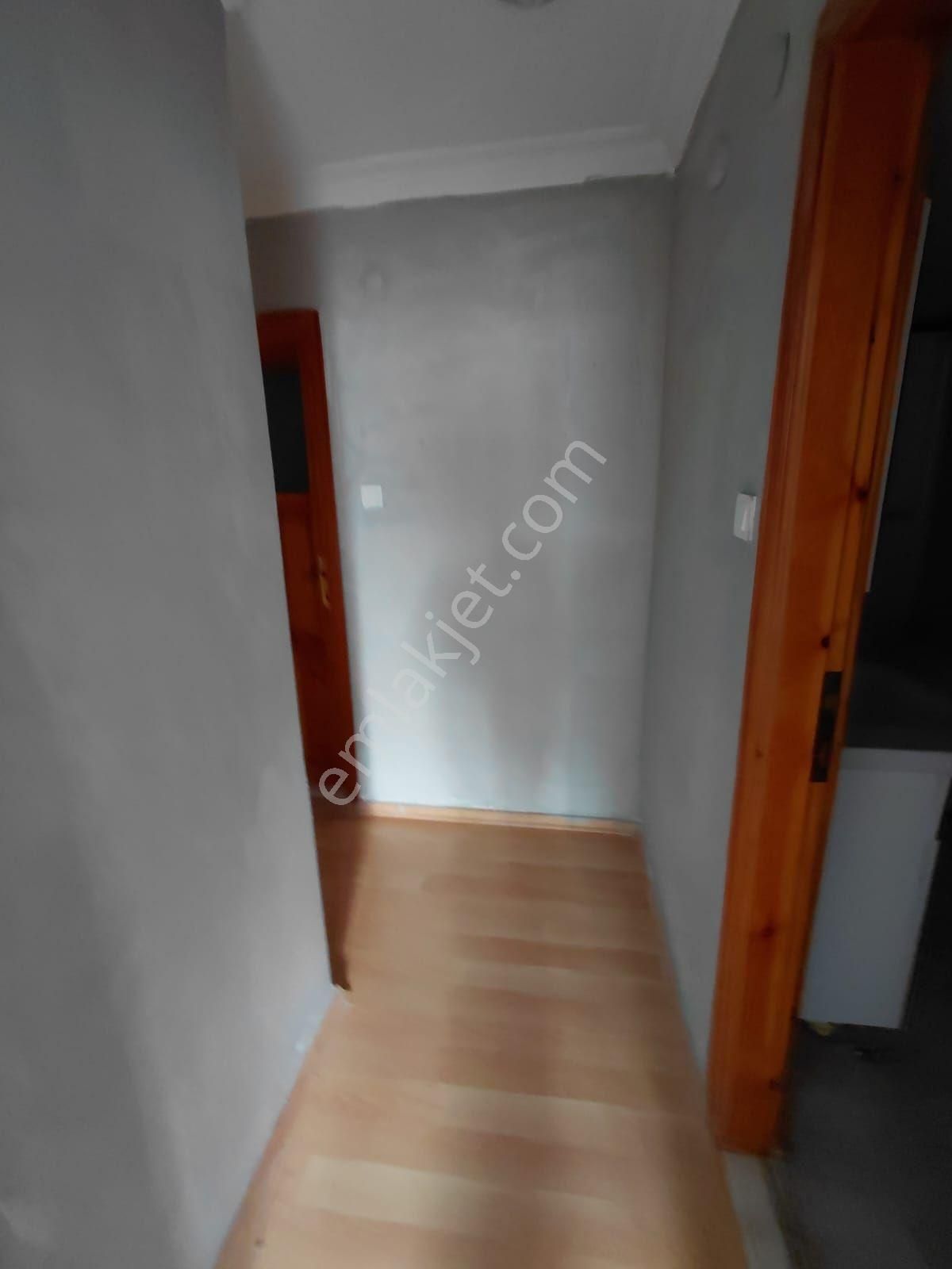 Zaimağa Caddesi 3+1 Arakat Doğalgazlı - Görsel 10