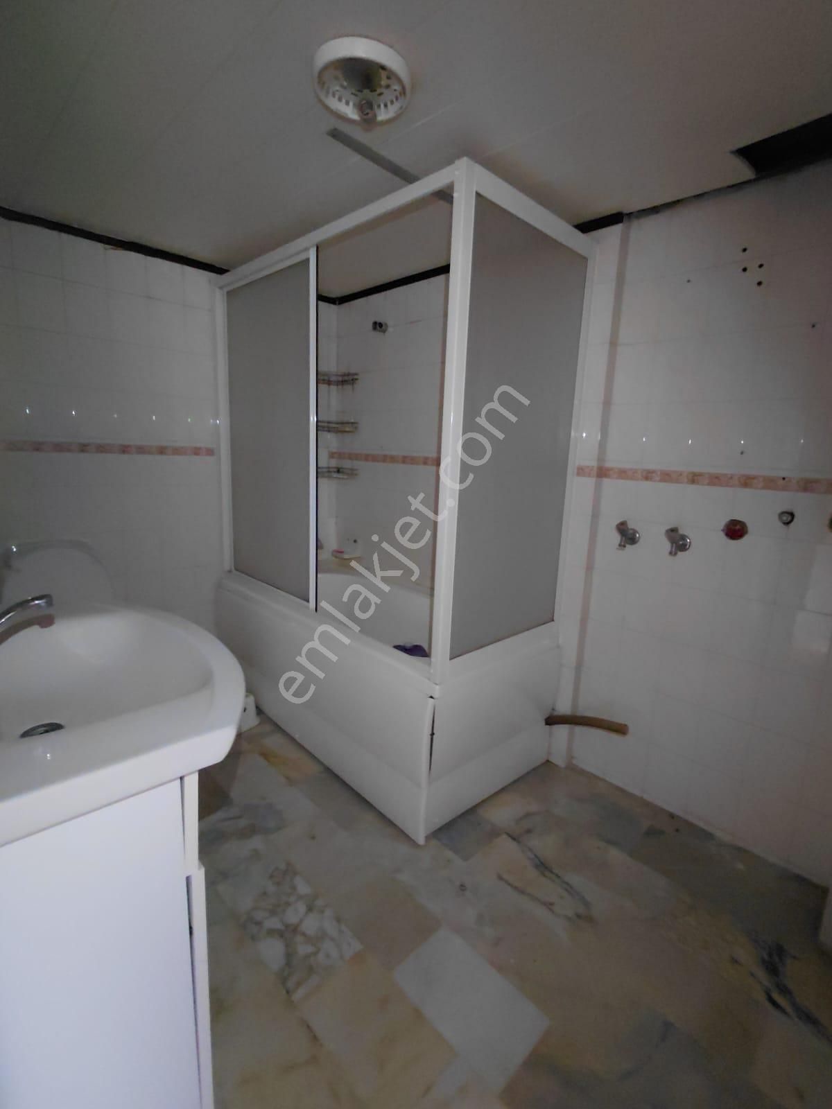 Zaimağa Caddesi 3+1 Arakat Doğalgazlı - Görsel 14