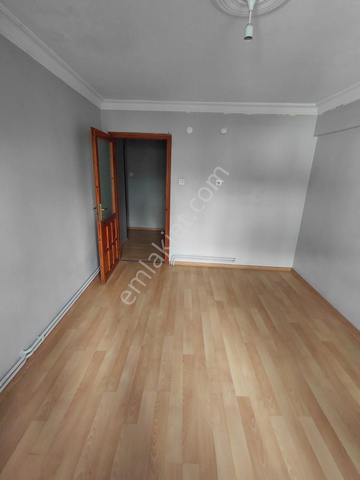 Zaimağa Caddesi 3+1 Arakat Doğalgazlı - Görsel 15