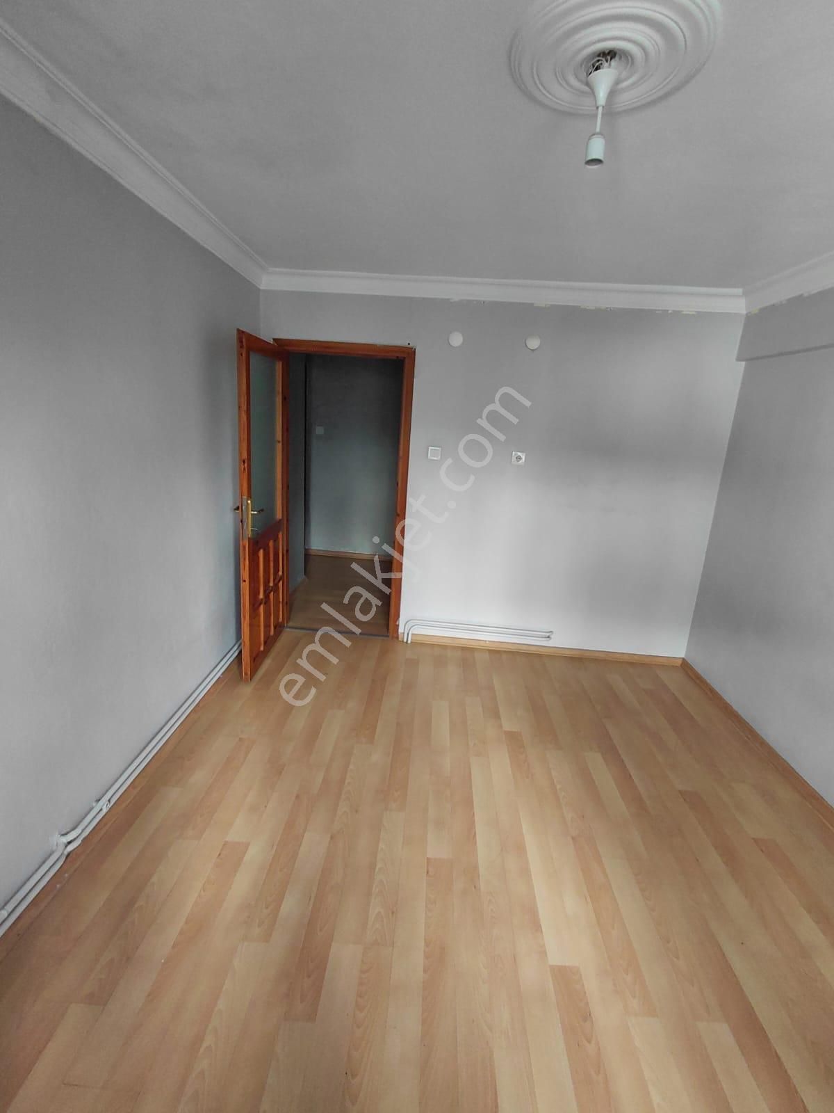 Zaimağa Caddesi 3+1 Arakat Doğalgazlı - Görsel 16