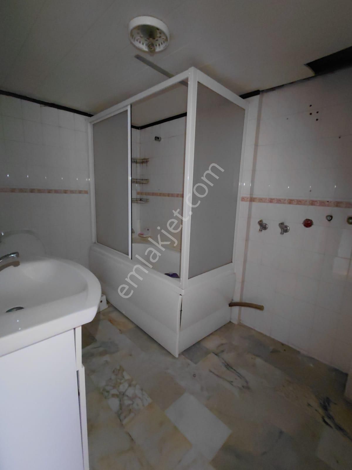 Zaimağa Caddesi 3+1 Arakat Doğalgazlı - Görsel 18