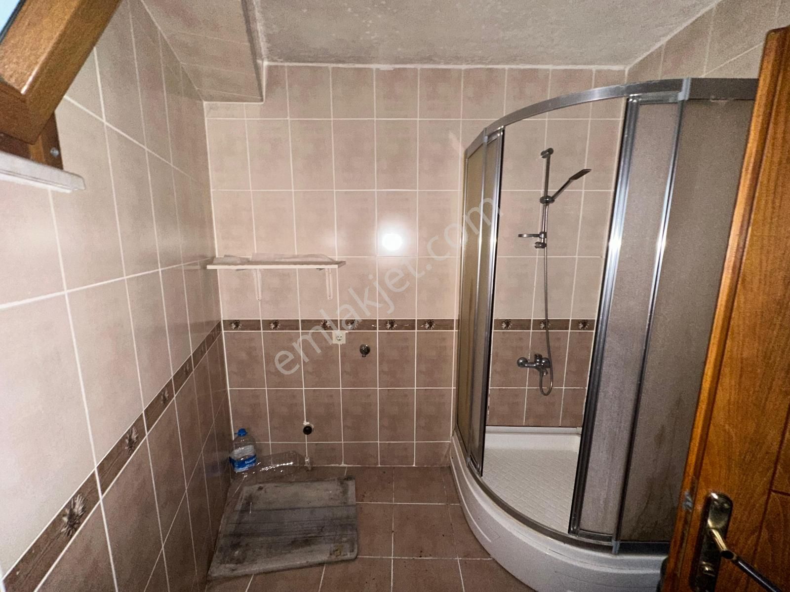 Şeref Emlak Otoparklı Satılık Daire 3,650,000 Tl - Görsel 22