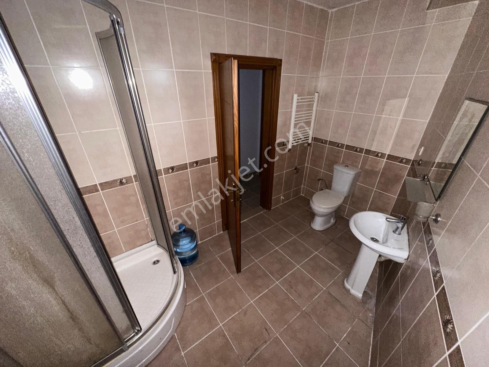 Şeref Emlak Otoparklı Satılık Daire 3,650,000 Tl - Görsel 31