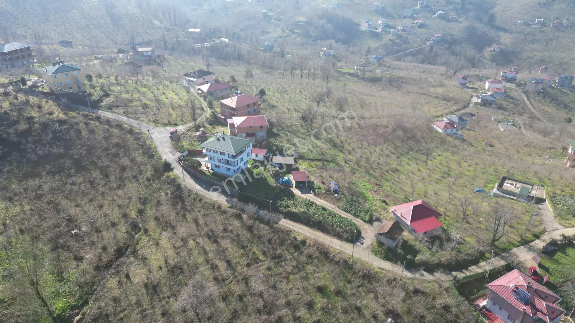 Trabzon Arsin'de 1600 M² Arsa İçinde Müstakil Yaşam Alanı - Görsel 5