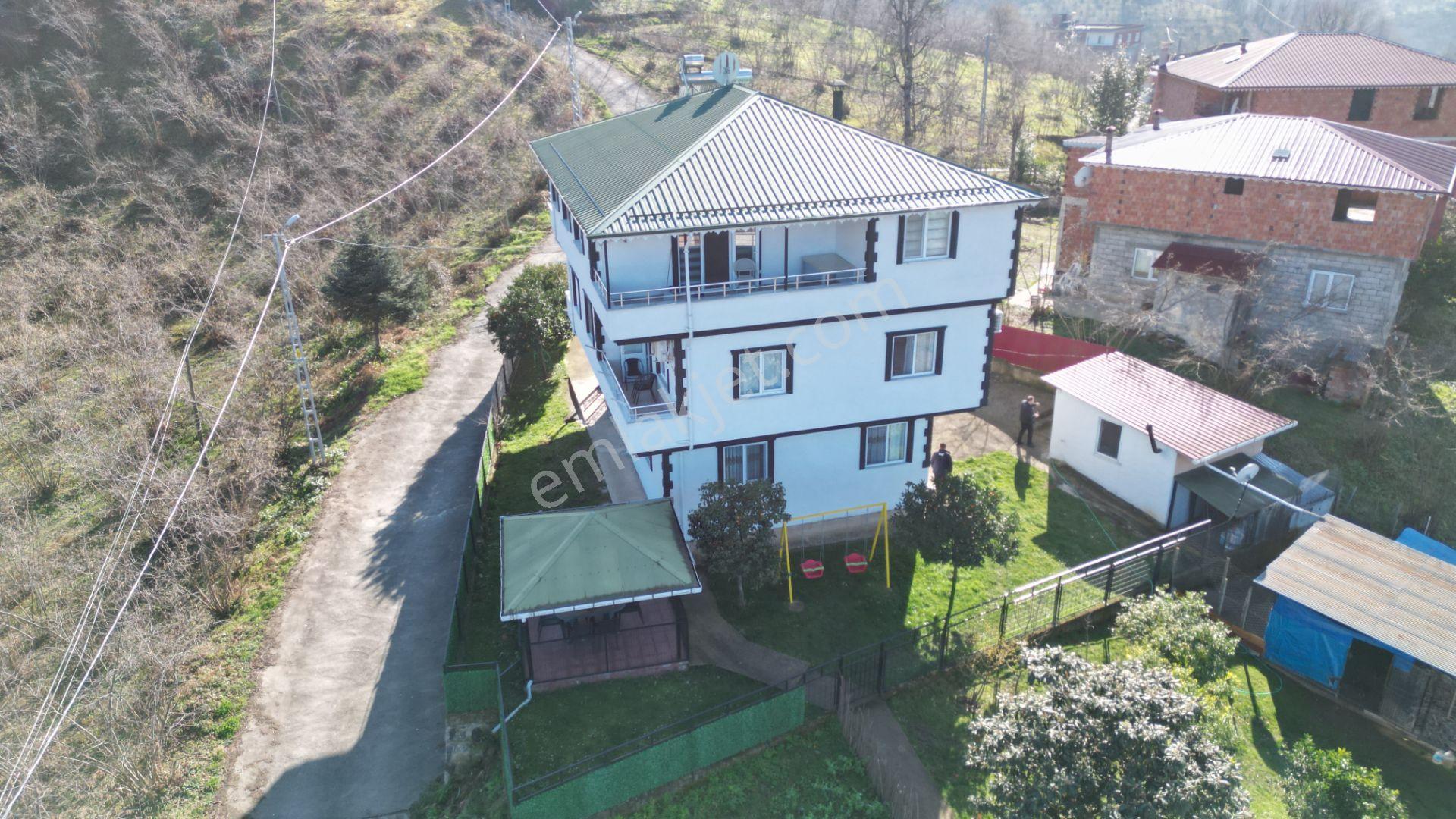 Trabzon Arsin'de 1600 M² Arsa İçinde Müstakil Yaşam Alanı - Görsel 12
